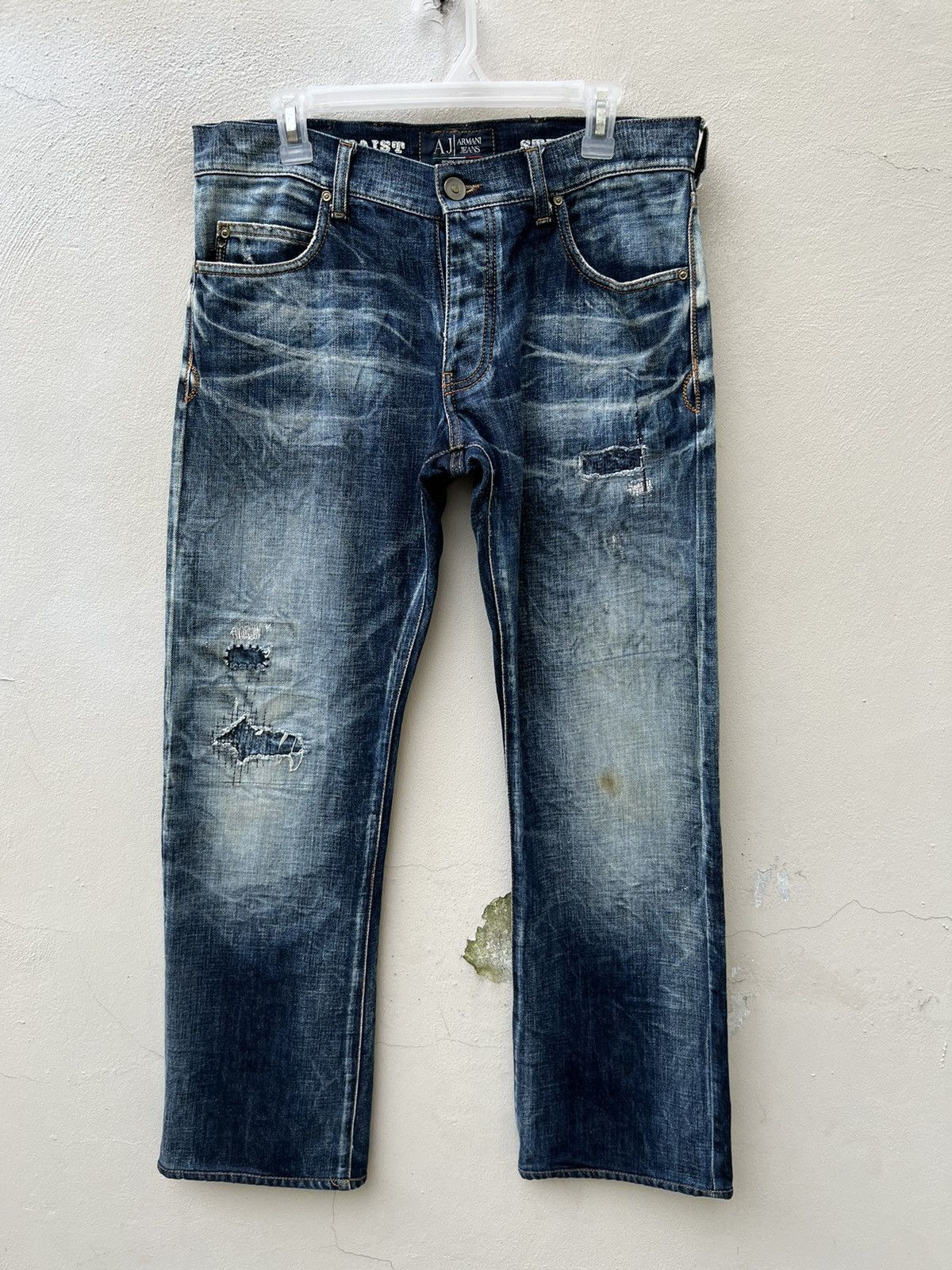 Emporio Armani × Giorgio Armani × Vintage Vintage Armani Jeans Limited Edition Denim Culture Jeans Size US 32 / EU 48 - 6 Thumbnail