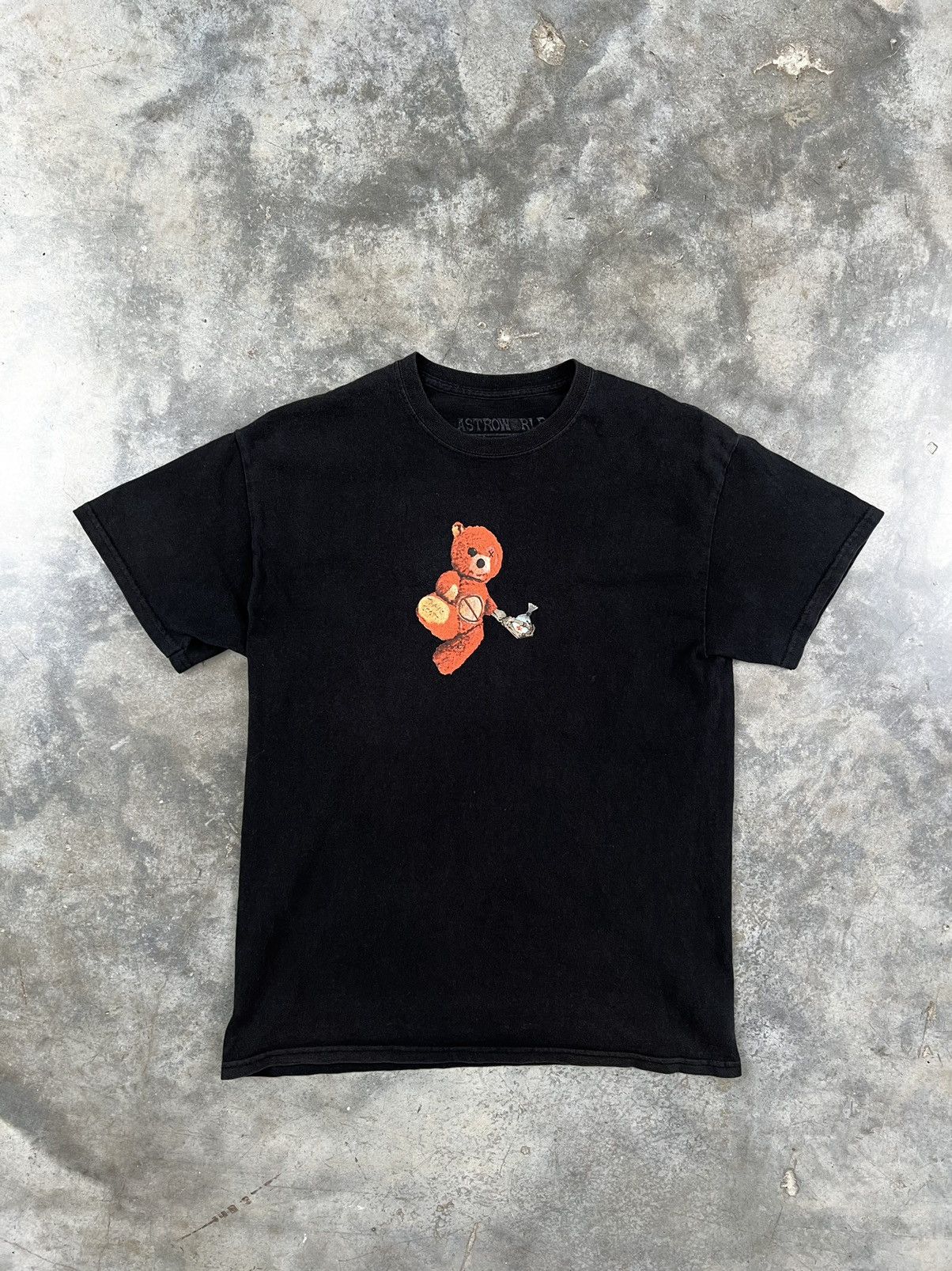 Travis Scott Travis Scott Astroworld Tour Center Bear Tee Black Small Size US S / EU 44-46 / 1 - 1 Thumbnail