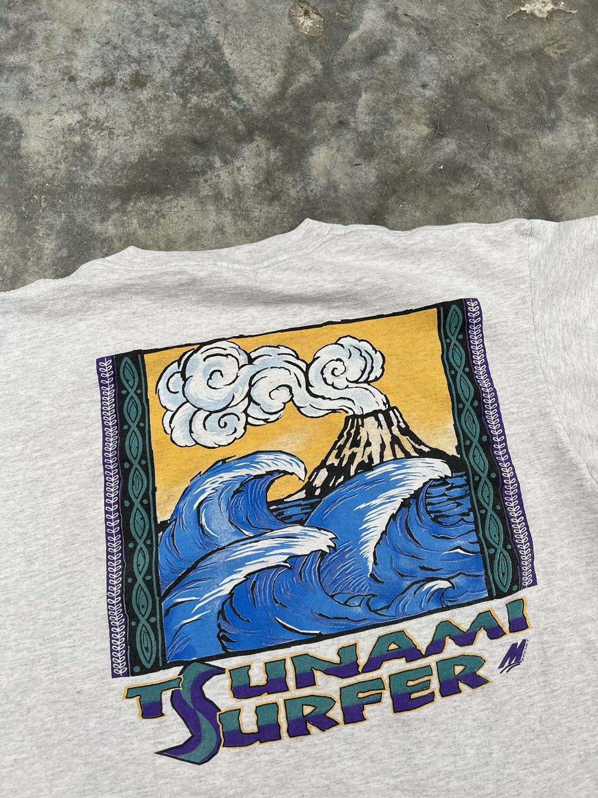 Vintage Vintage 90s Grey " The Sunami Surfer" Tee Sz. XL Size US XL / EU 56 / 4 - 3 Thumbnail