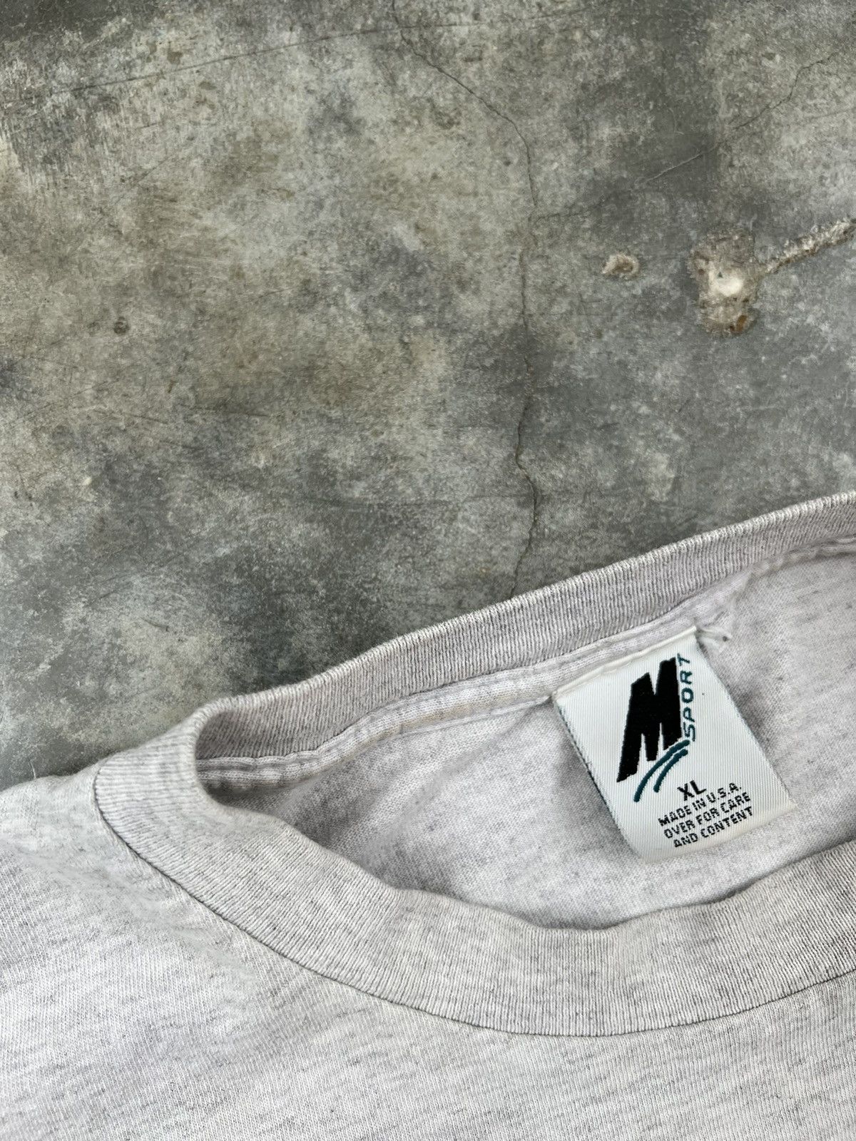 Vintage Vintage 90s Grey " The Sunami Surfer" Tee Sz. XL Size US XL / EU 56 / 4 - 6 Thumbnail