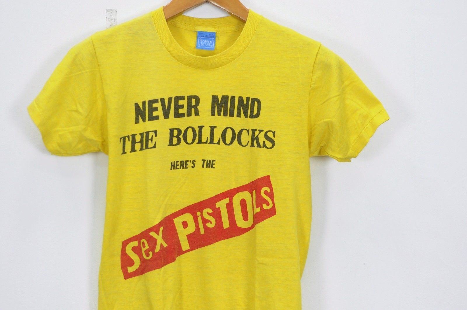 Other Vintage 1970s SEX PISTOLS T Shirt NeverMind the Bollocks Size US S / EU 44-46 / 1 - 2 Thumbnail