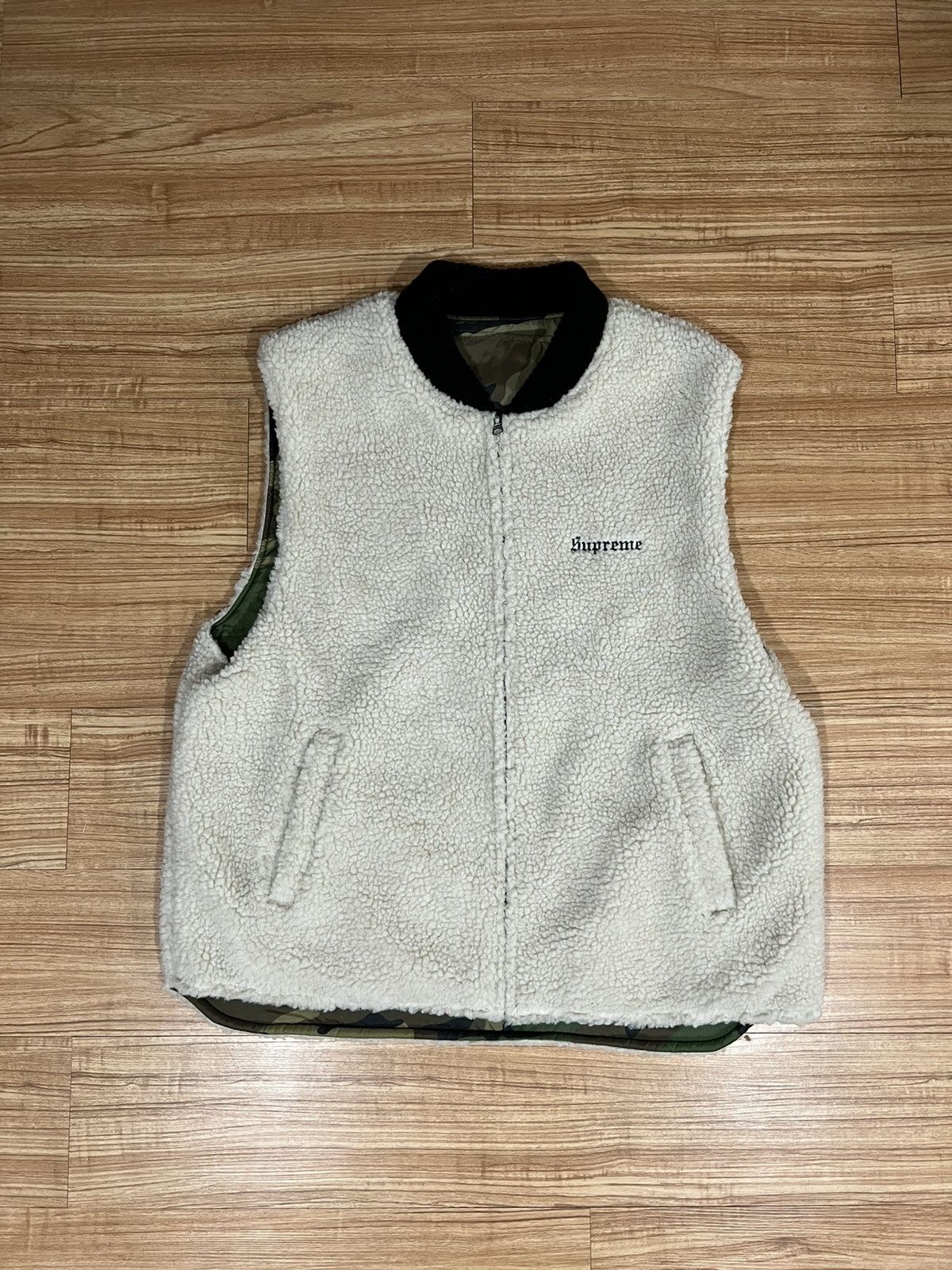 Supreme Supreme Sherpa Fleece Reversible Work Vest Black FW16 | Grailed