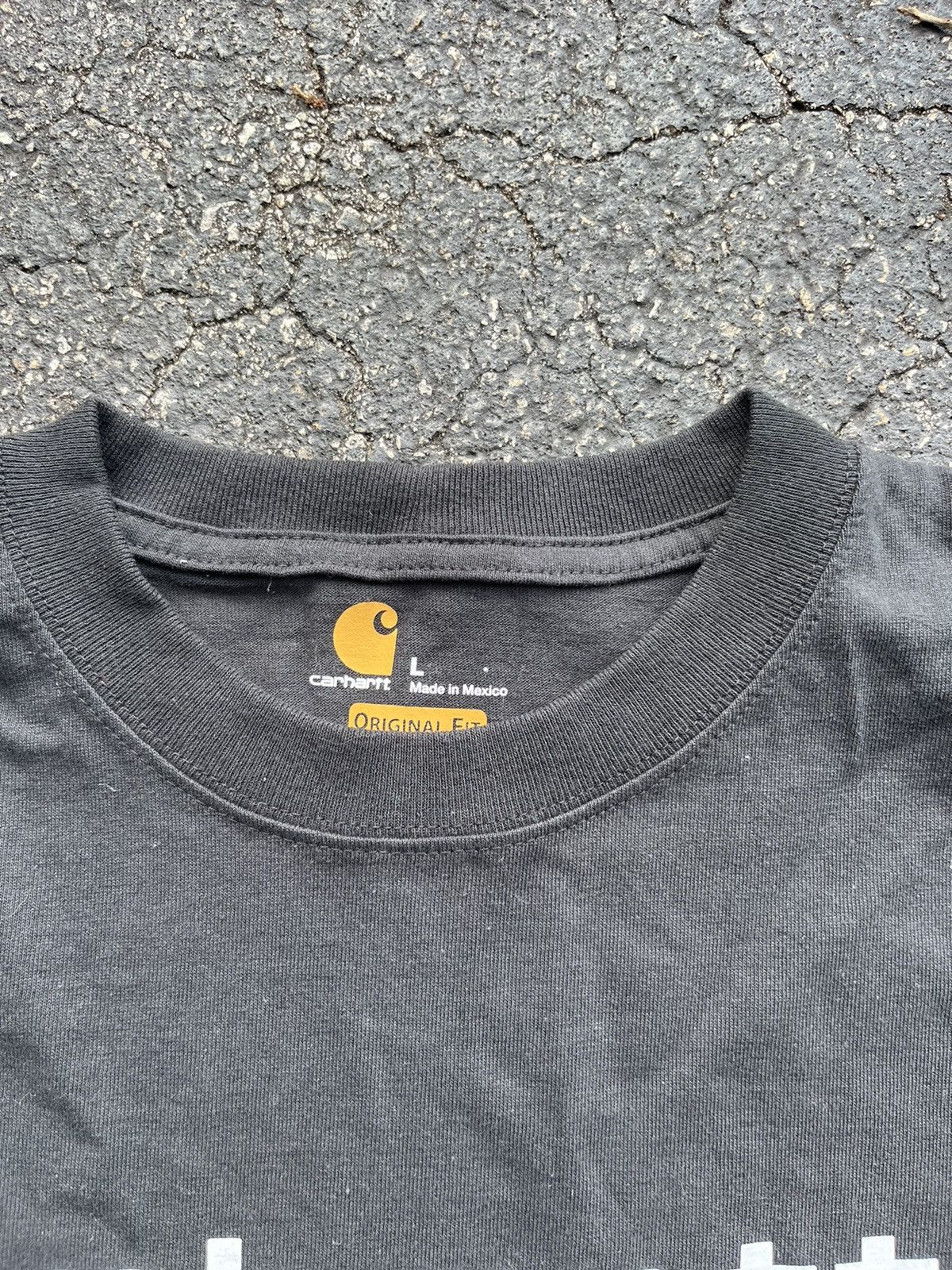 Carhartt Vintage Style Black Carhartt Logo T-Shirt / Emblem Tee Size US L / EU 52-54 / 3 - 3 Thumbnail
