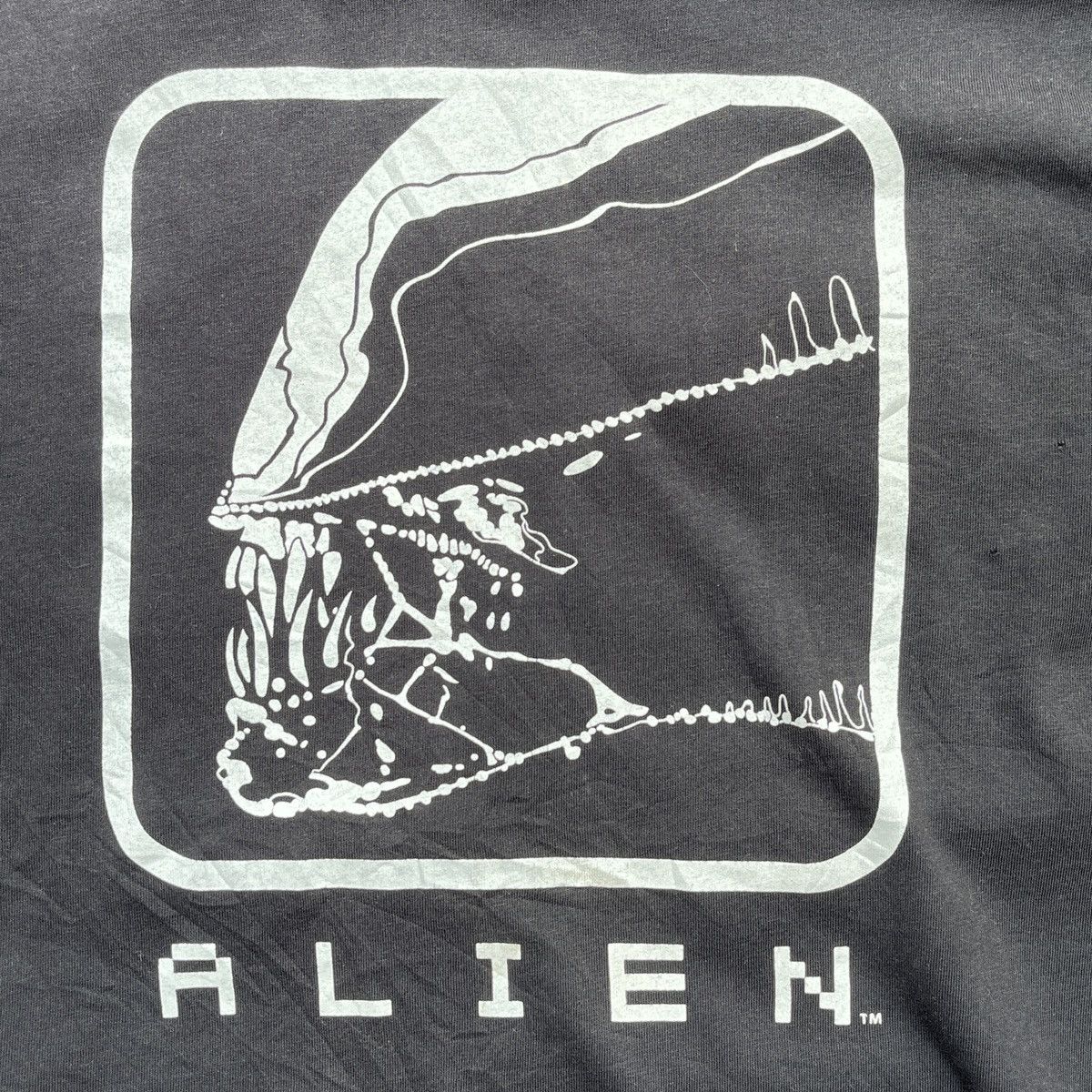 Uniqlo Alien Movie Twentieth Century Fox Film X Uniqlo Copyright Size US L / EU 52-54 / 3 - 8 Thumbnail