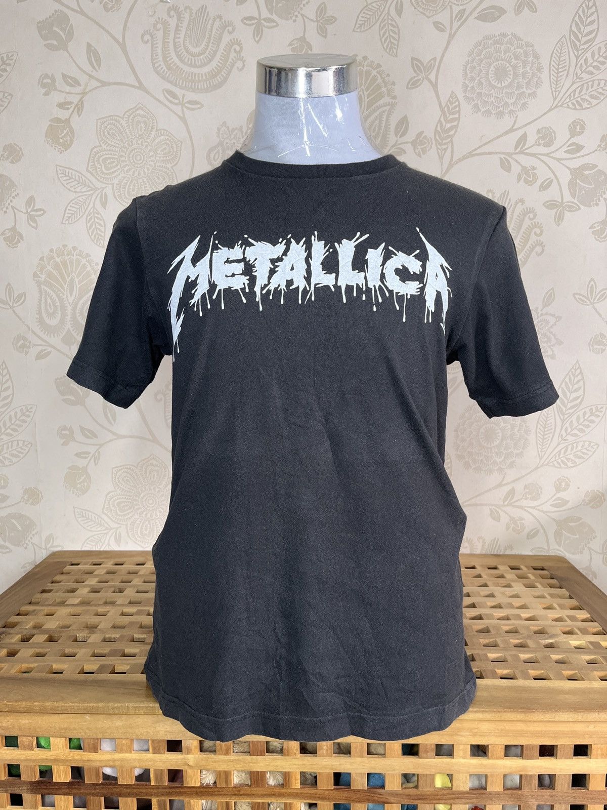 Metallica × Uniqlo Front Logo Metallica Concert Tour 2008 Part III Uniqlo Size US M / EU 48-50 / 2 - 1 Thumbnail