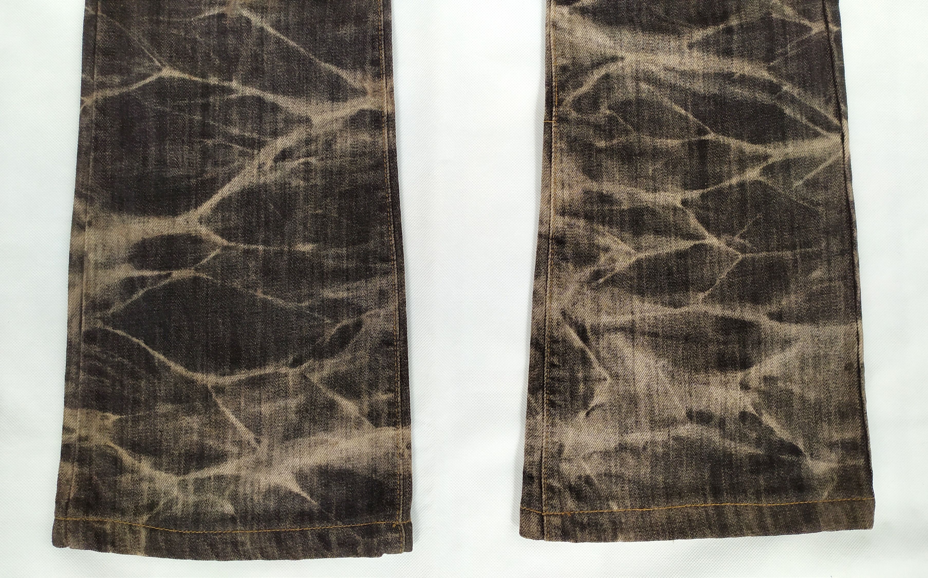 Blue Blue Japan Japanese brand BLUE WAY bleach denim pants Size US 31 - 10 Thumbnail