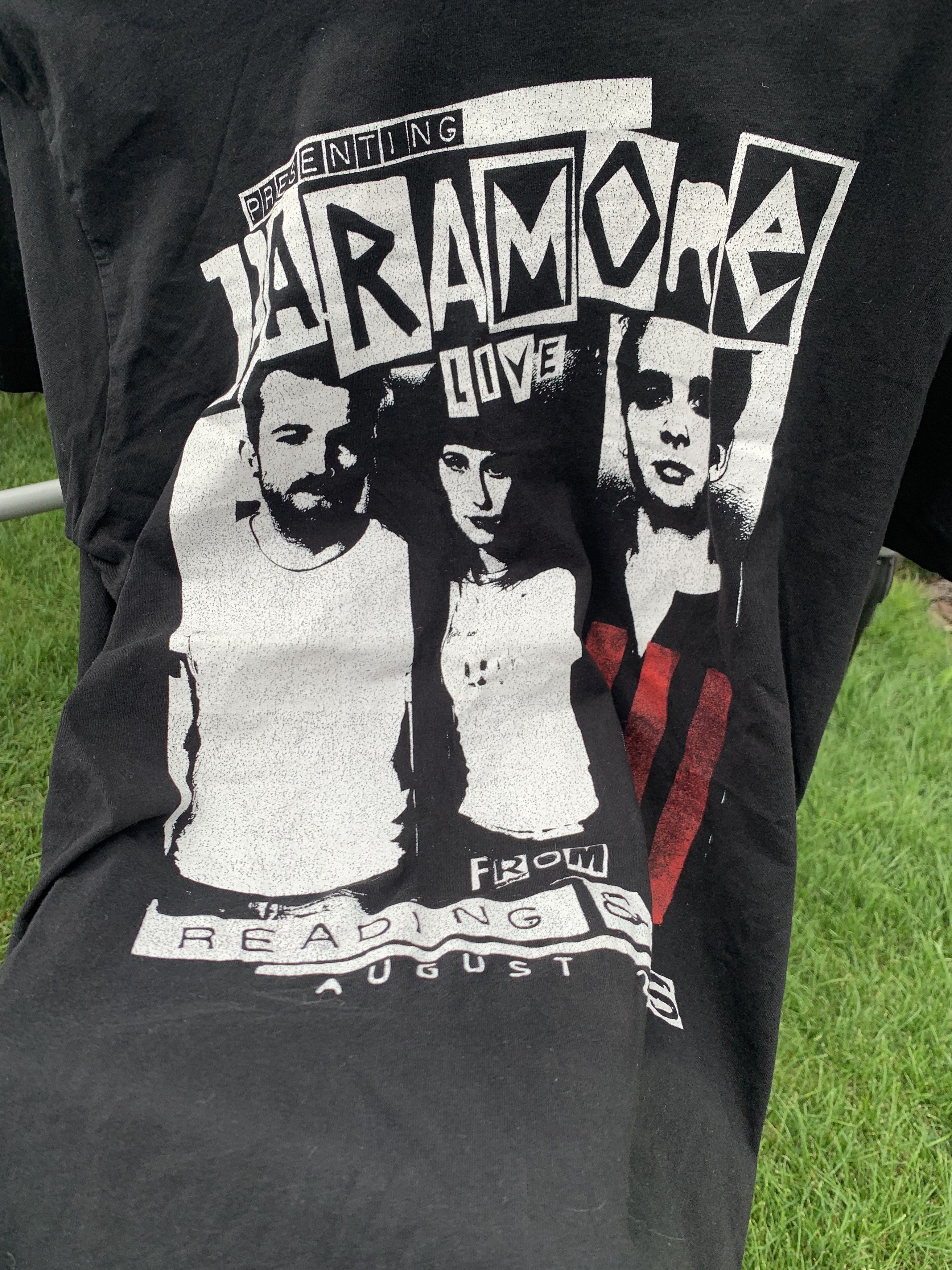 Band Tees Vintage Paramore Live 2012 tee Size US M / EU 48-50 / 2 - 4 Thumbnail
