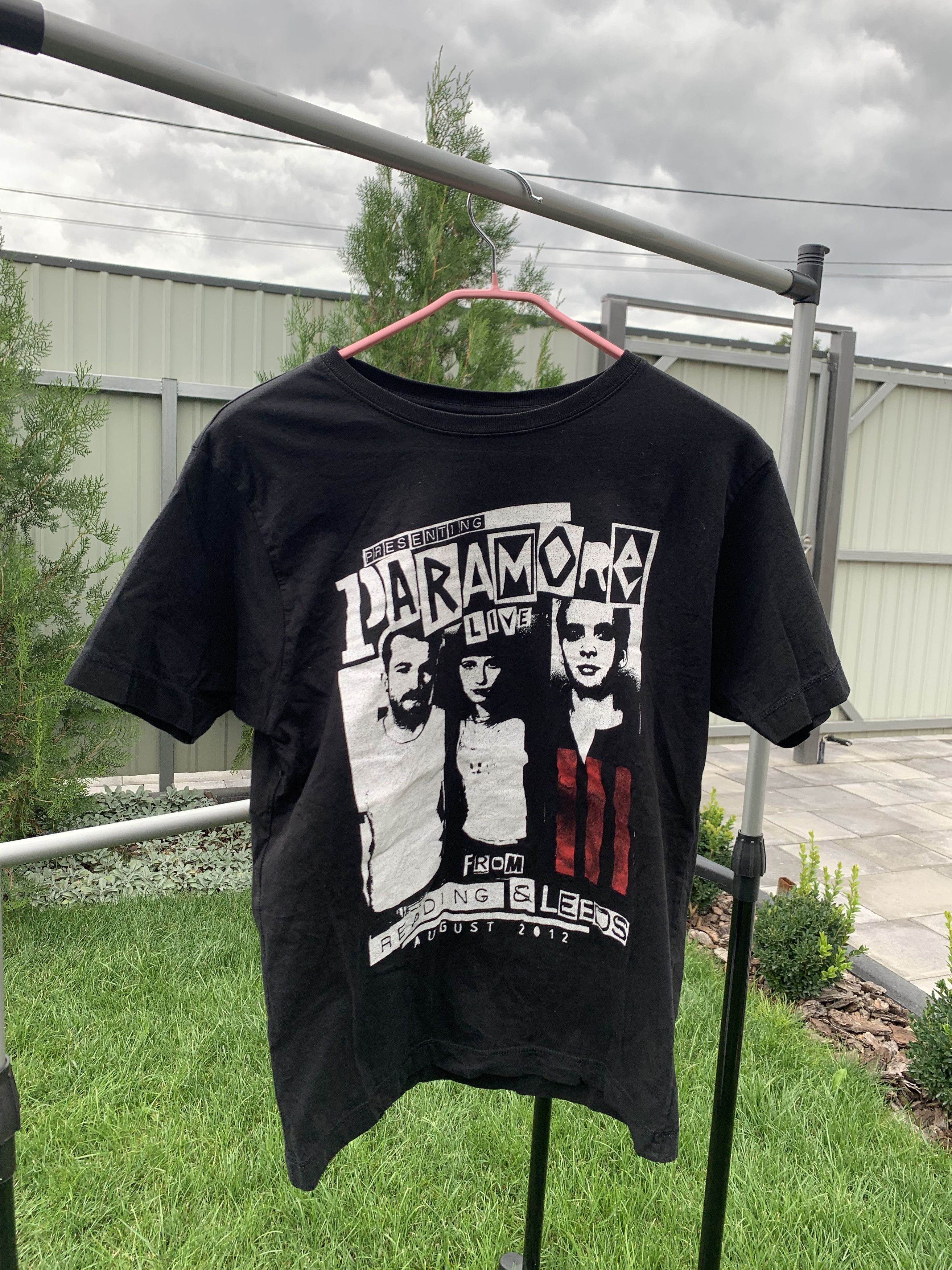 Band Tees Vintage Paramore Live 2012 tee Size US M / EU 48-50 / 2 - 1 Thumbnail