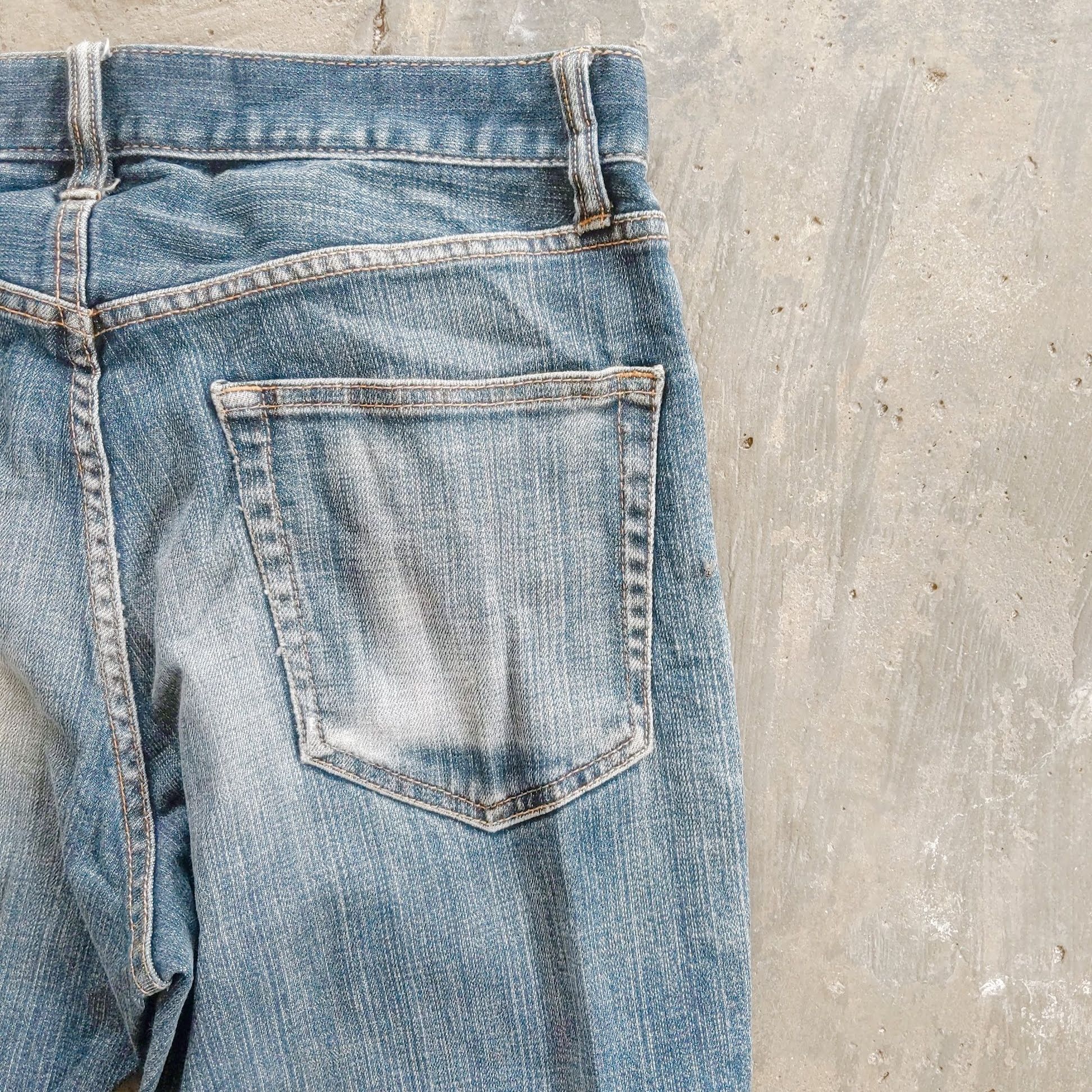 Japanese Brand Vintage Japanese Faded Distressed Denim Jean Pants W30 Size US 30 / EU 46 - 11 Thumbnail