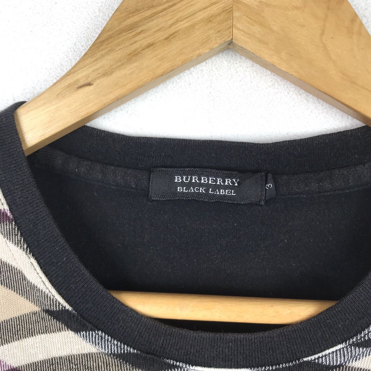 Burberry Burberry Black Label Nova Check Design T-Shirt Size 3 Size US M / EU 48-50 / 2 - 3 Thumbnail