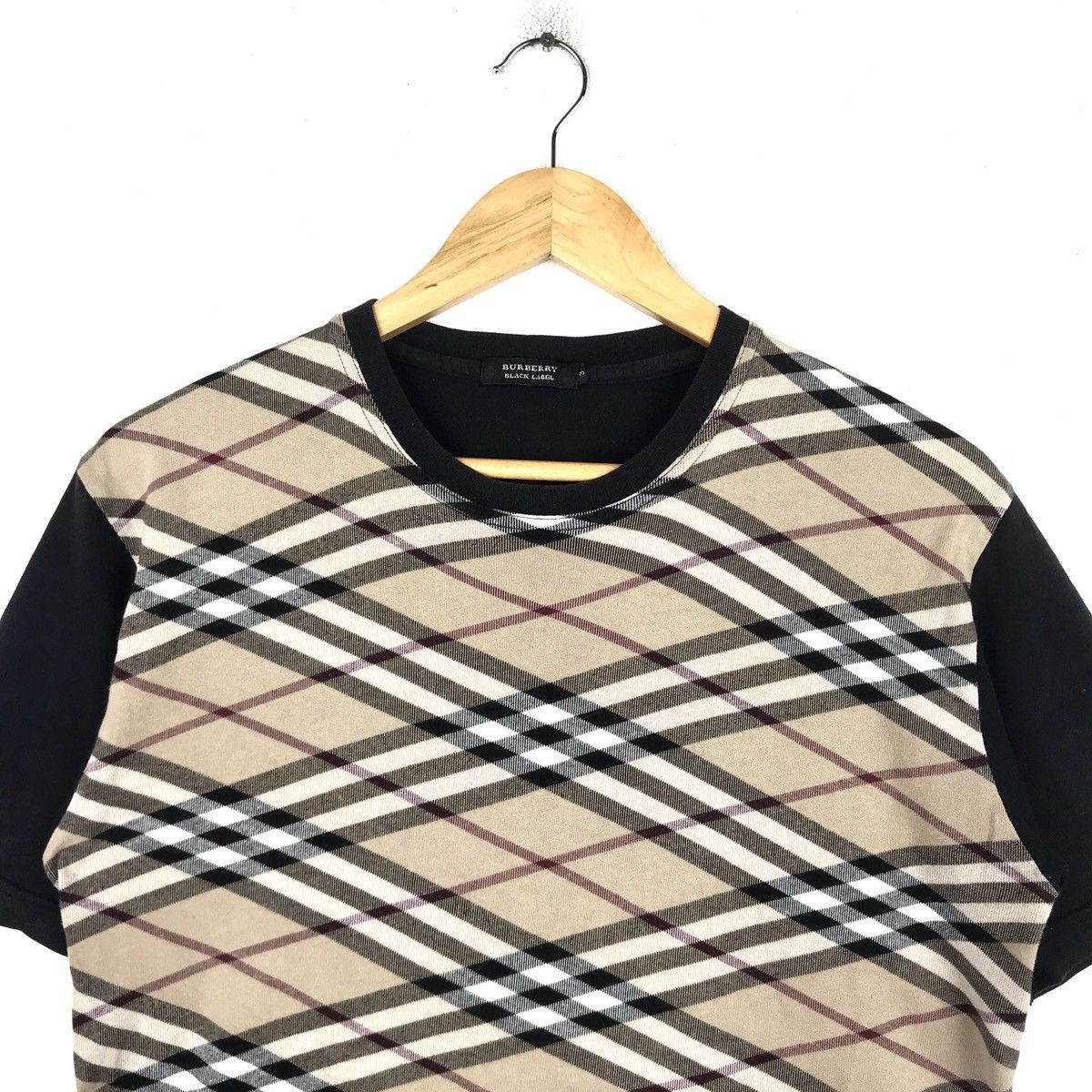 Burberry Burberry Black Label Nova Check Design T-Shirt Size 3 Size US M / EU 48-50 / 2 - 2 Thumbnail