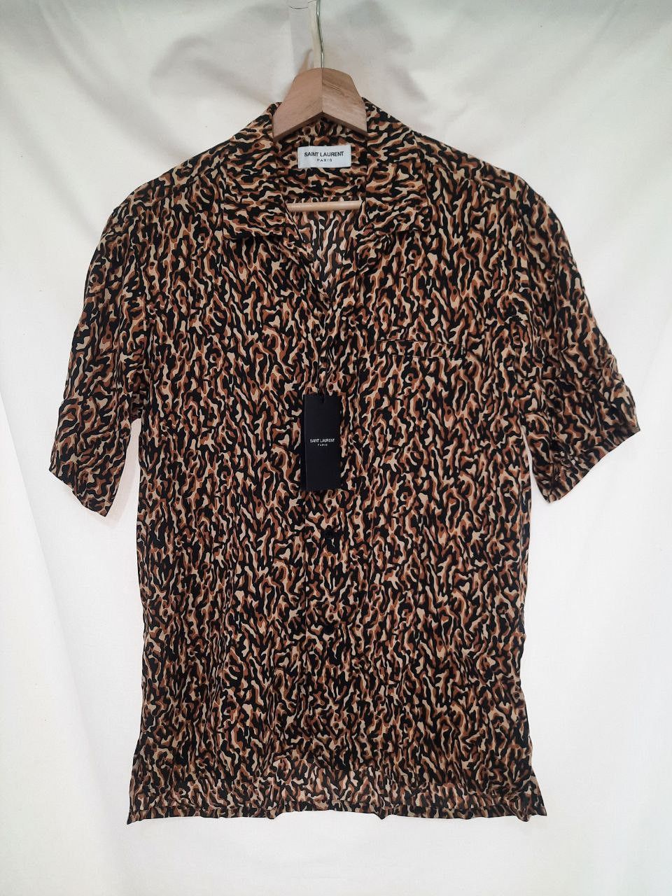 Saint Laurent Paris *New* FW20 AW20 Leopard Print Shark Collar Hawaiian Shirt Size US S / EU 44-46 / 1 - 1 Thumbnail