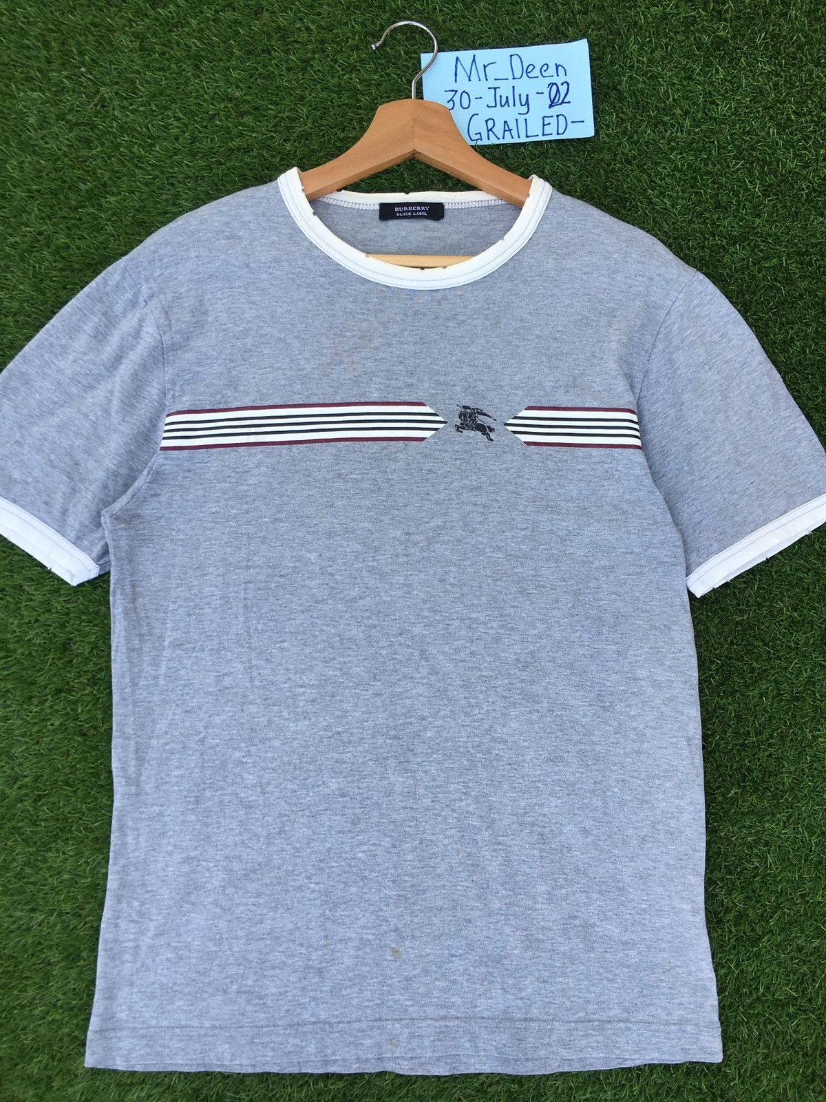 Burberry Vintage Burberry Logo Tshirt Size US S / EU 44-46 / 1 - 5 Thumbnail