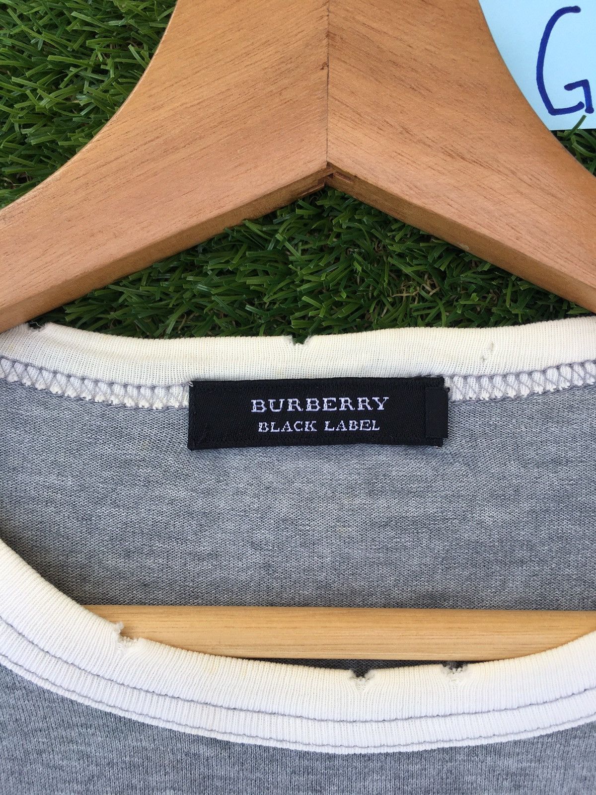 Burberry Vintage Burberry Logo Tshirt Size US S / EU 44-46 / 1 - 8 Thumbnail