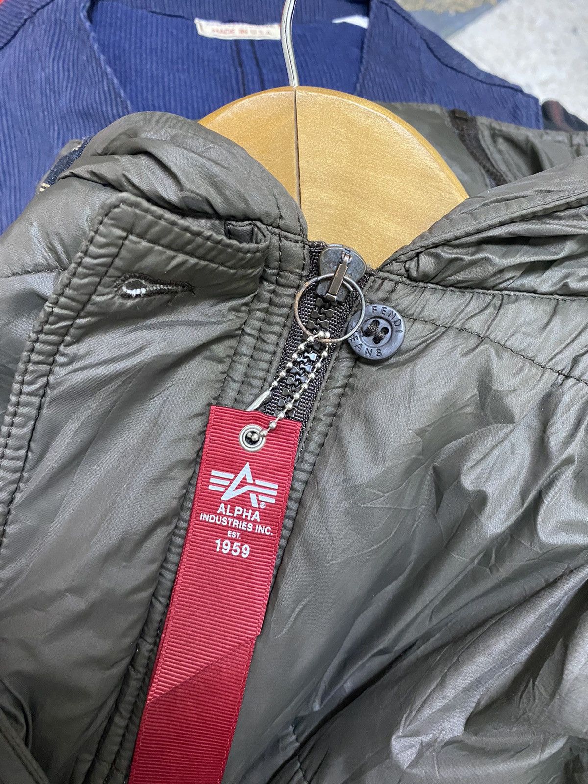 Fendi Fendi Roma Padded Jacket With Hoodie Logo Stripe Design Size S / US 4 / IT 40 - 12 Thumbnail