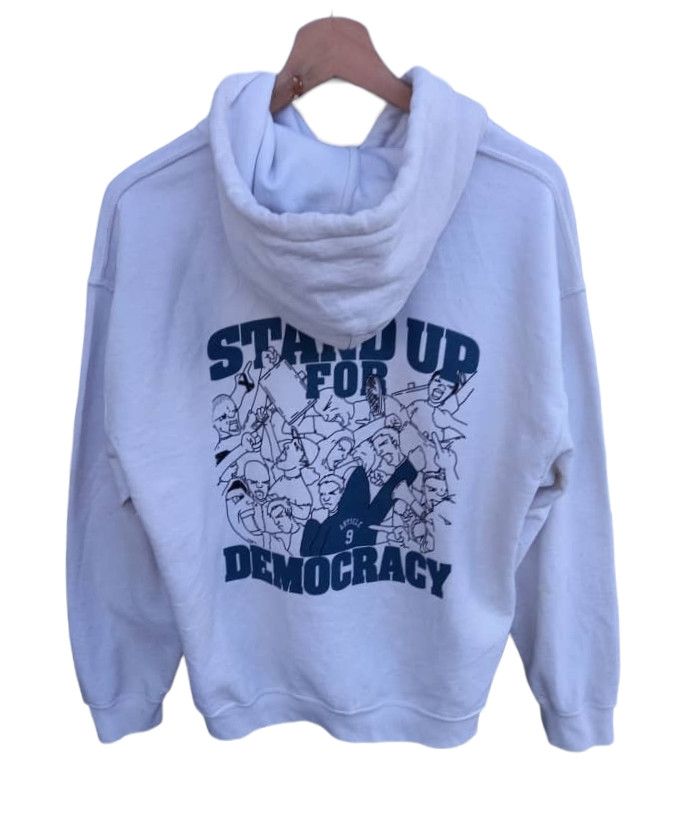 Vintage Gildan Pullover Hoodies