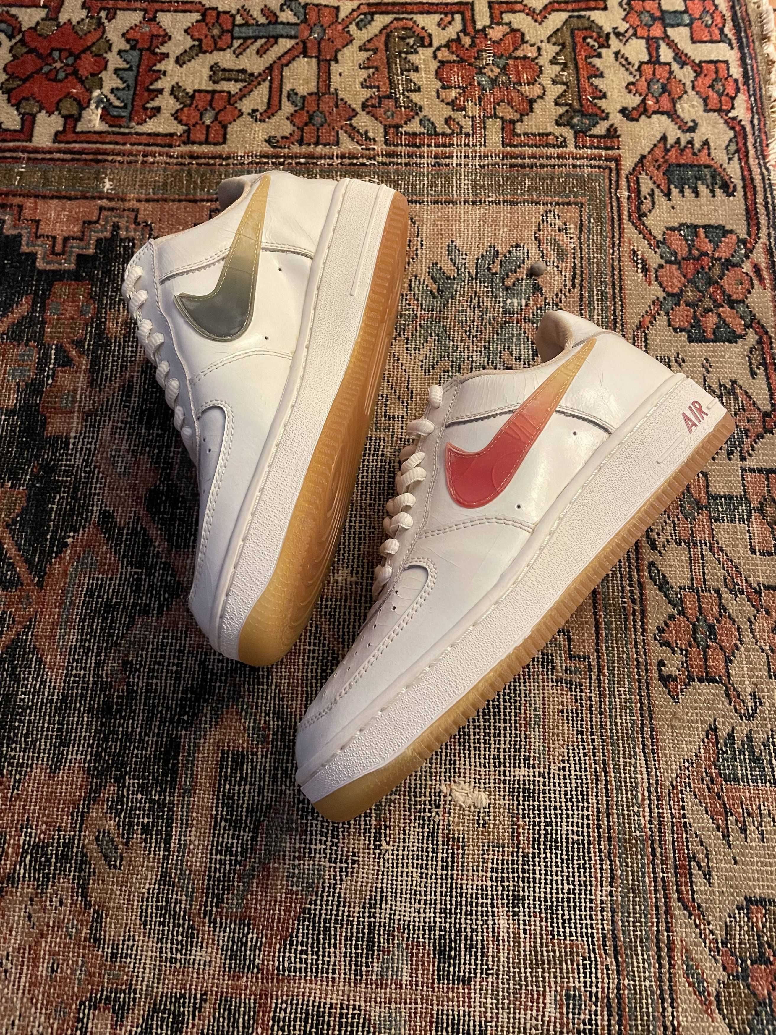 Nike 2001 Nike Air Force 1 "Taiwan" Size US 9 / EU 42 - 2 Thumbnail