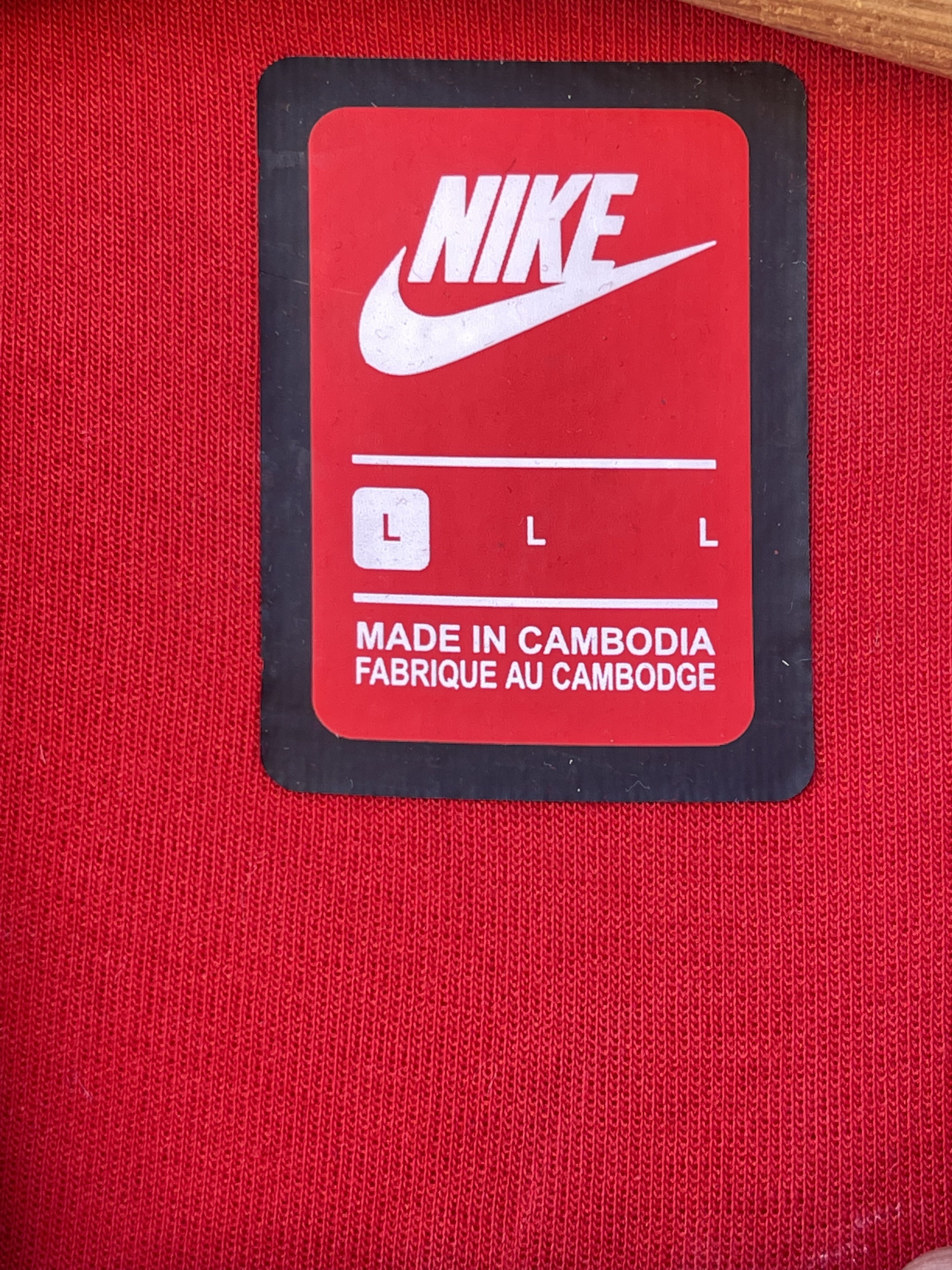 Nike 🔥nike airmax sweatshirt biglogo size Small Us Size US S / EU 44-46 / 1 - 5 Thumbnail