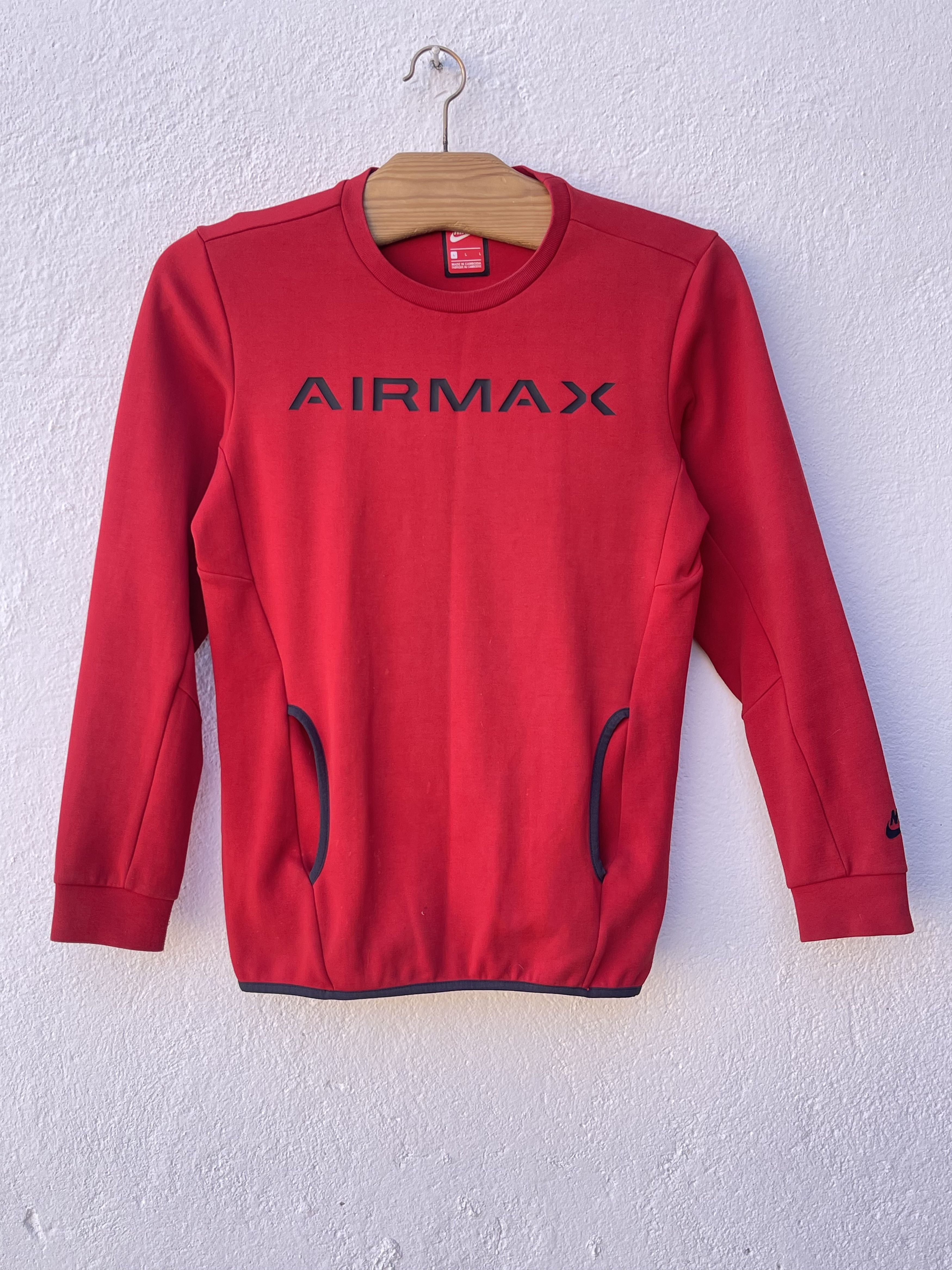 Nike 🔥nike airmax sweatshirt biglogo size Small Us Size US S / EU 44-46 / 1 - 1 Thumbnail