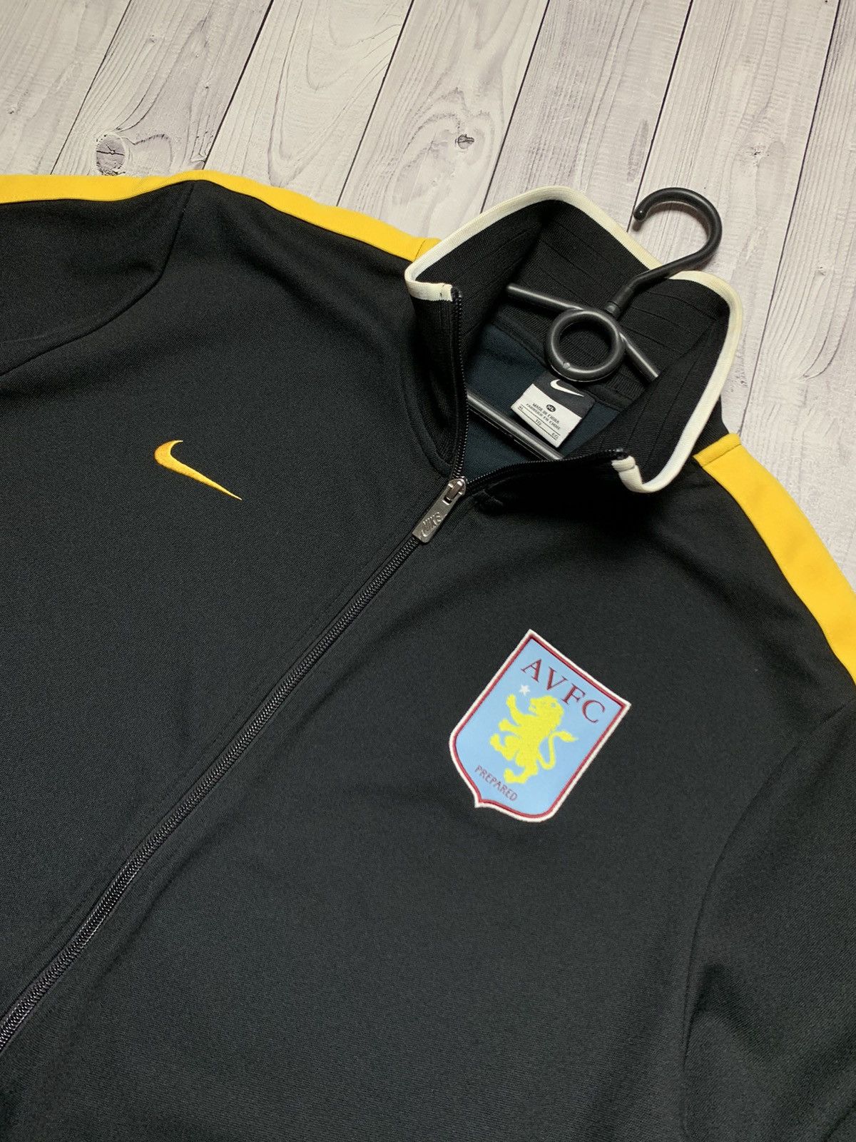 Nike × Vintage Aston villa Soccer Track jacket Nike size L/XL Size US L / EU 52-54 / 3 - 2 Thumbnail