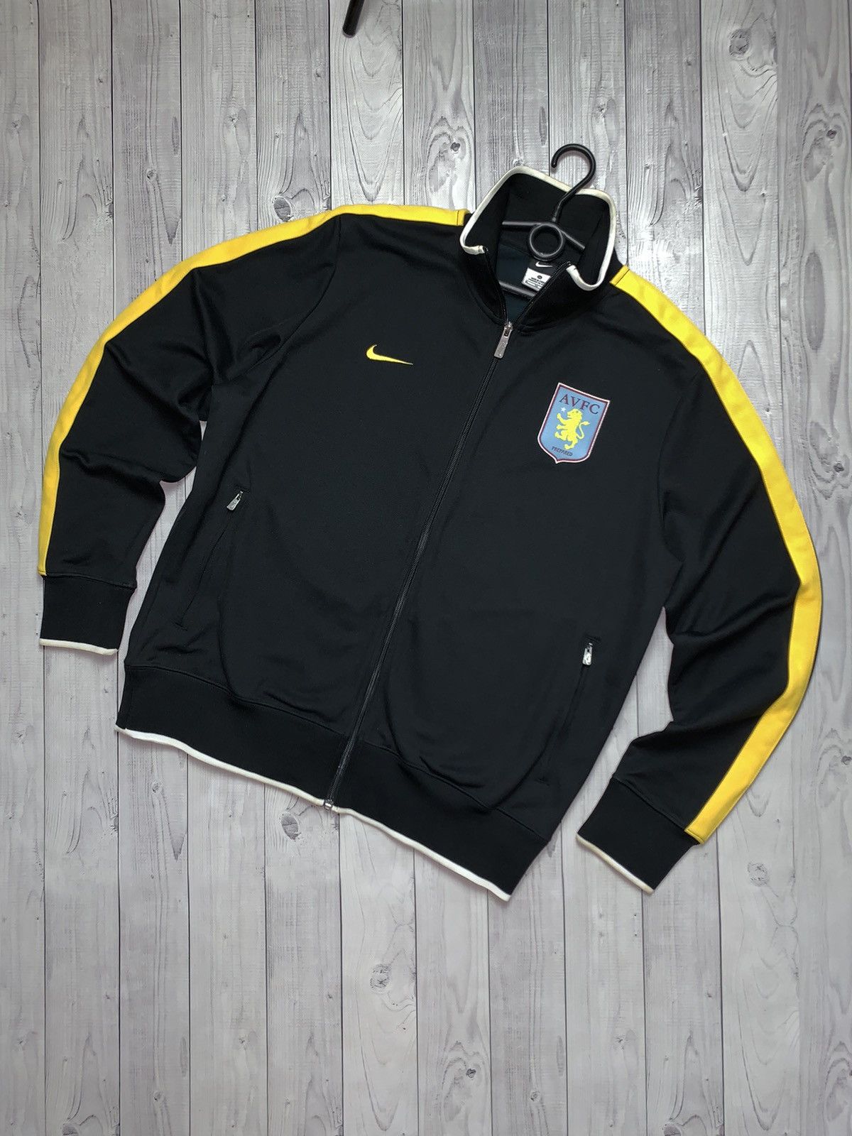 Nike × Vintage Aston villa Soccer Track jacket Nike size L/XL Size US L / EU 52-54 / 3 - 1 Thumbnail