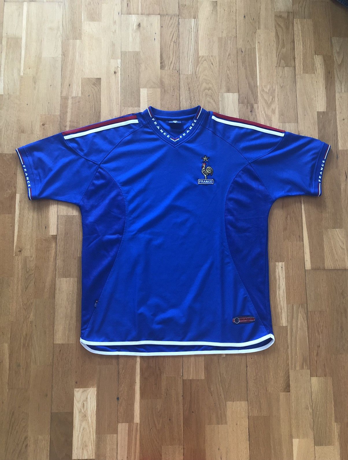 FRANCE NATIONAL FOOTBALL TEAM VINTAGE QUALITY SOCCER JERSEY