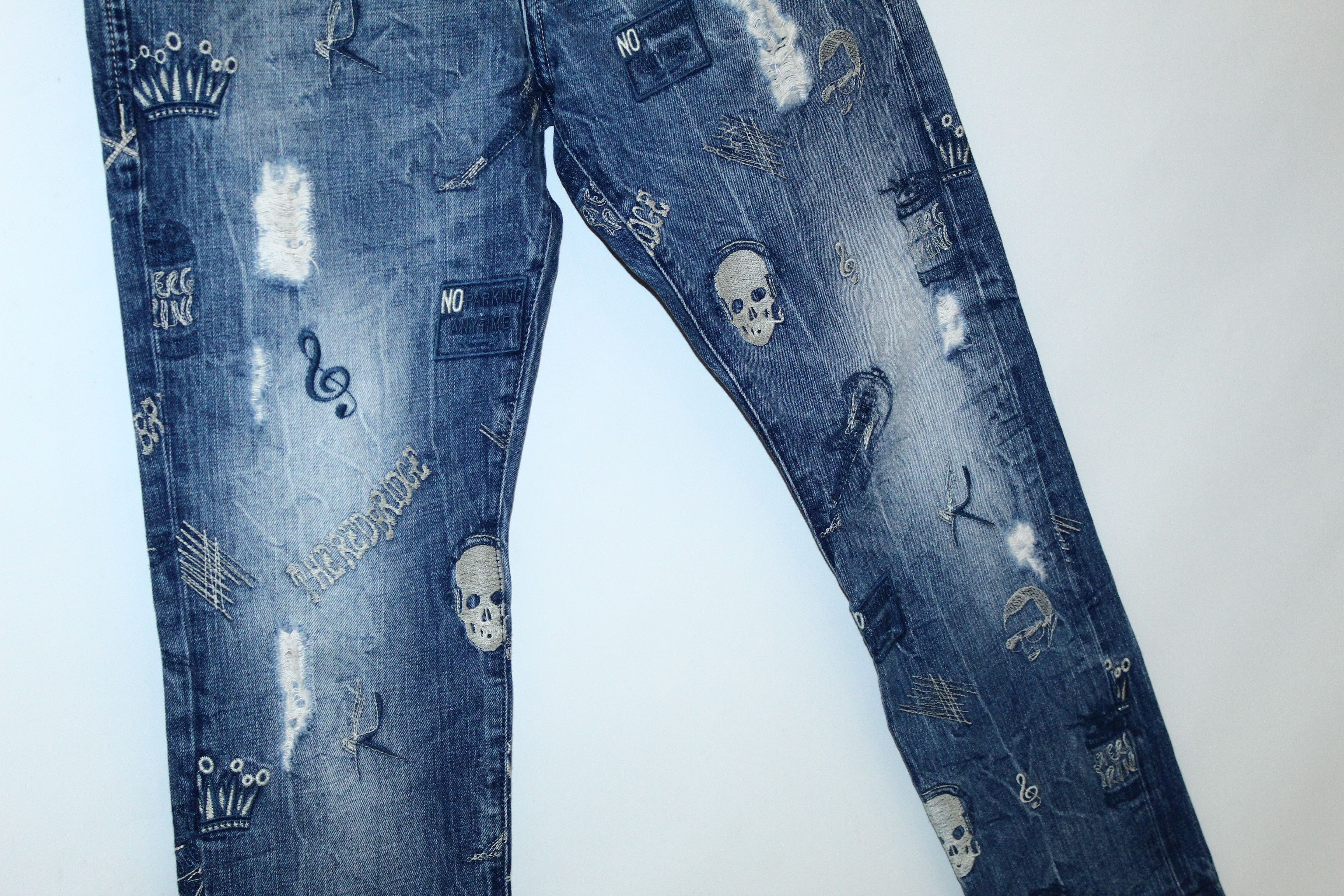 Beauty Beast STEALS 🔥 Red Bridge Multilogo Embroidery Faded Punk Jeans Size US 32 / EU 48 - 4 Thumbnail