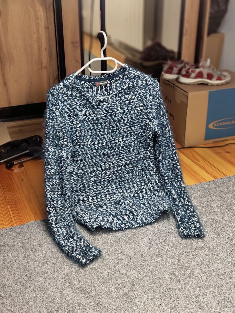 Japanese Brand Vintage Japanese Blue Mohair Style Fuzzy Crewneck Sweater Size US S / EU 44-46 / 1 - 20 Thumbnail