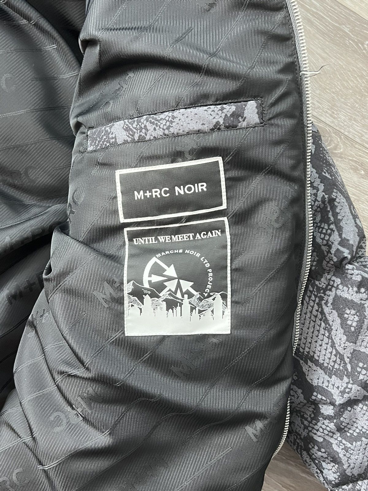 M+Rc Noir Snake Camo Puffer Jacket Size US L / EU 52-54 / 3 - 6 Thumbnail