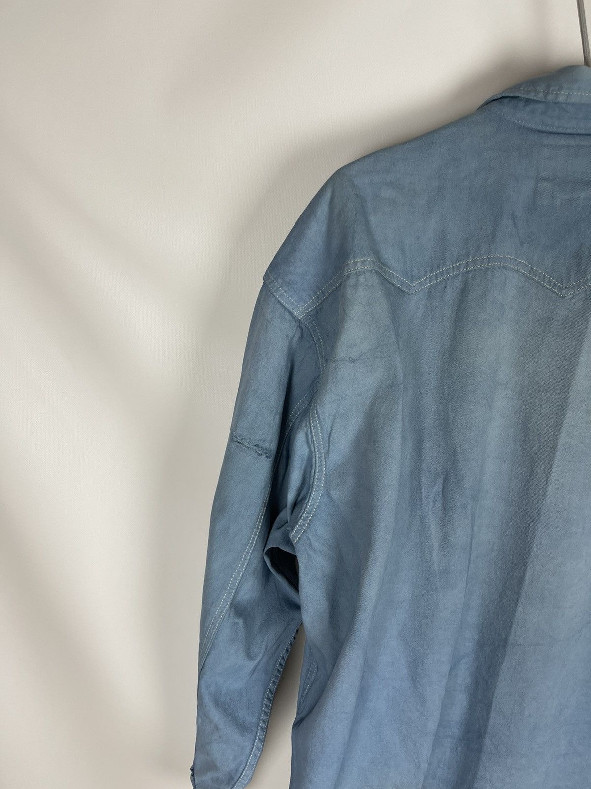 Levi's Levi’s vintage 90s blue denim distressed oversized ls shirt Size US XL / EU 56 / 4 - 14 Thumbnail