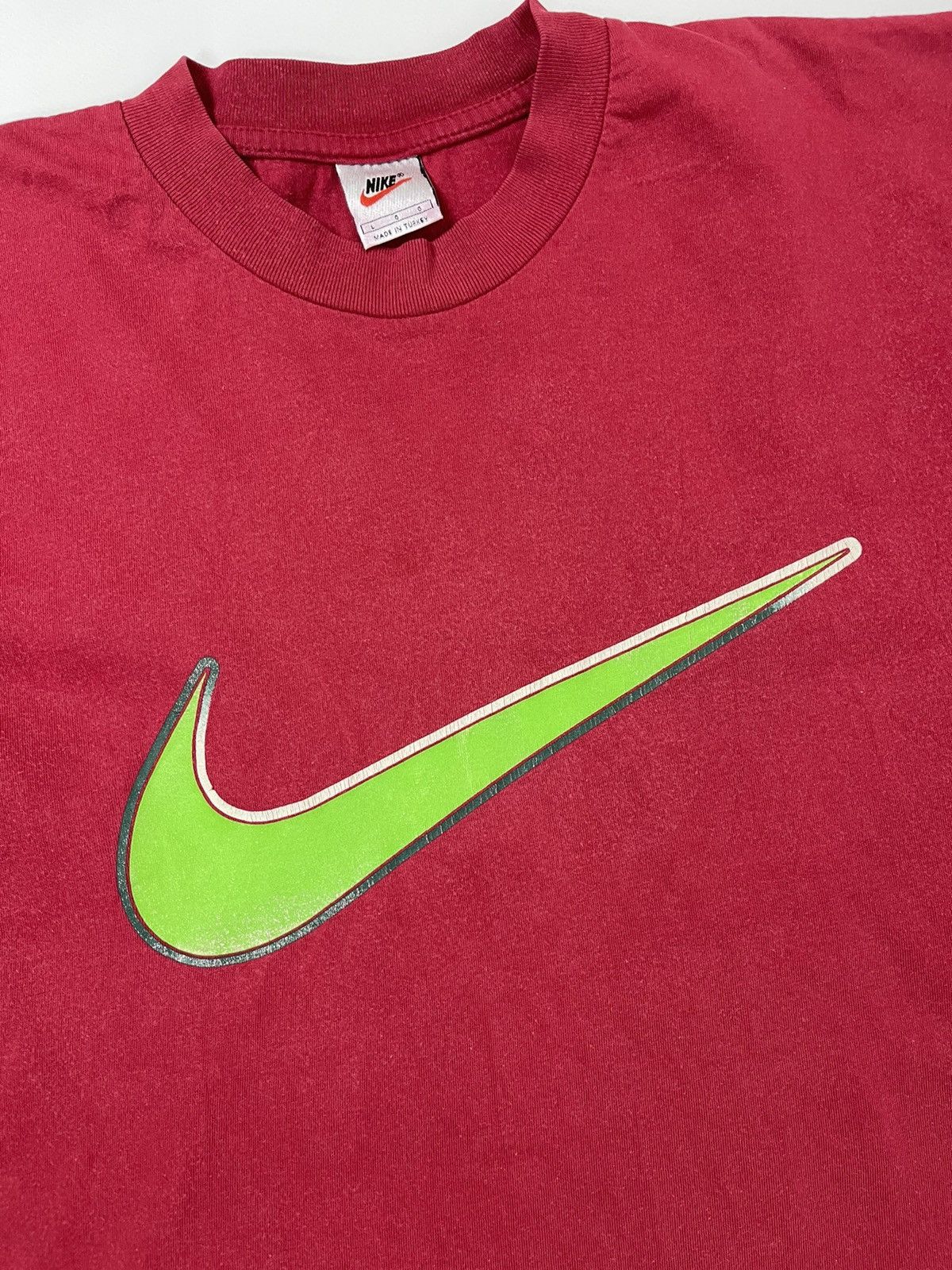 Nike Nike vintage 90s red big green swoosh logo tee shirt Size US L / EU 52-54 / 3 - 6 Thumbnail
