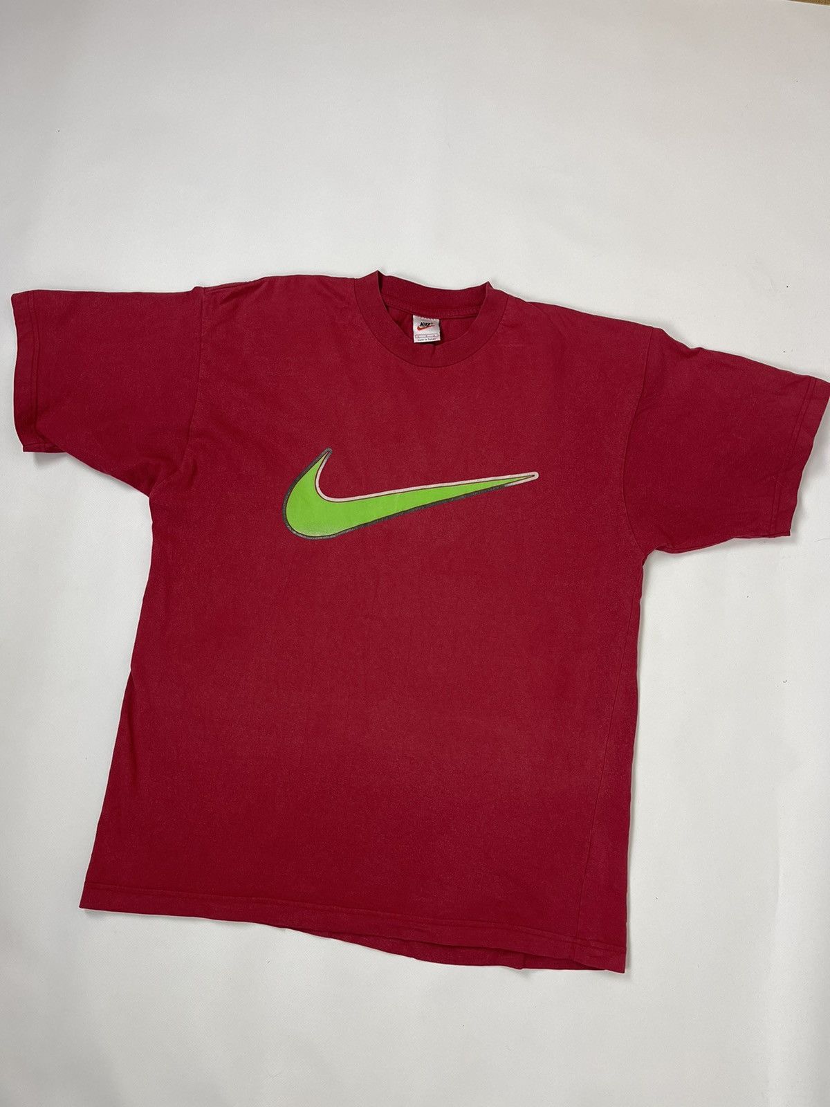 Nike Nike vintage 90s red big green swoosh logo tee shirt Size US L / EU 52-54 / 3 - 3 Thumbnail