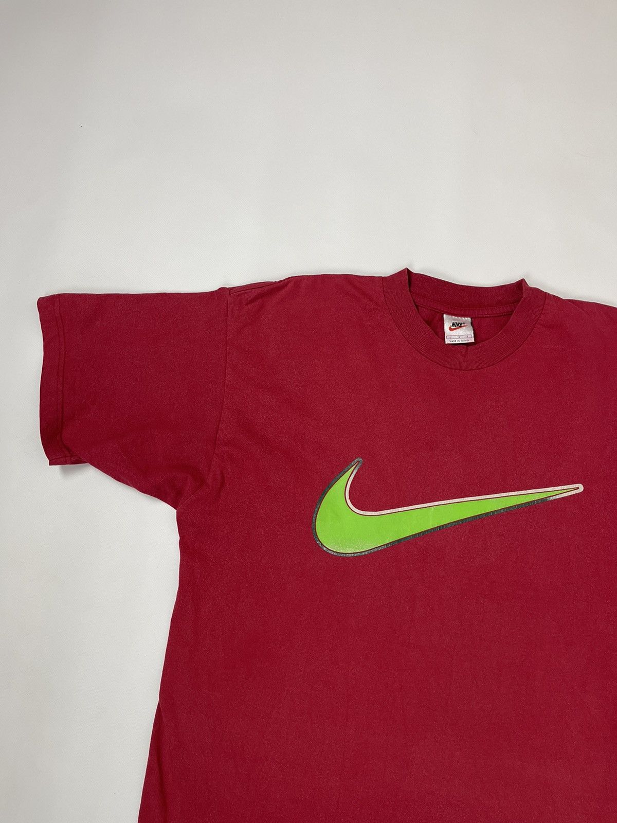 Nike Nike vintage 90s red big green swoosh logo tee shirt Size US L / EU 52-54 / 3 - 5 Thumbnail