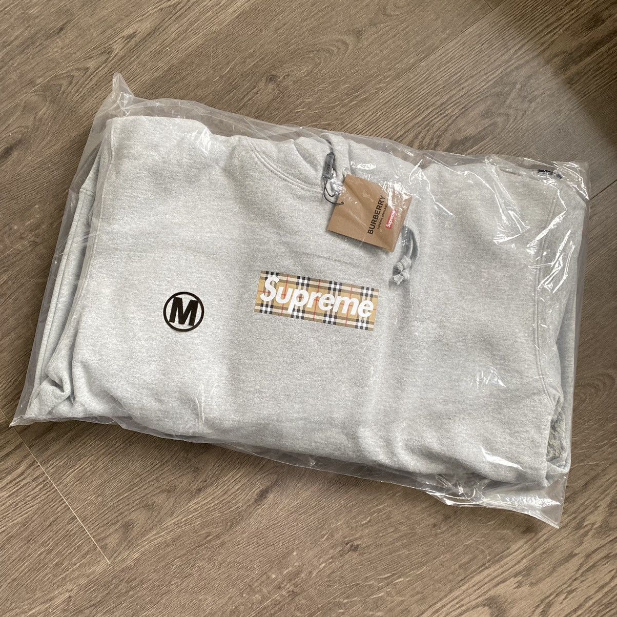 2022 Supreme Burberry Box Logo Hoodie sz M