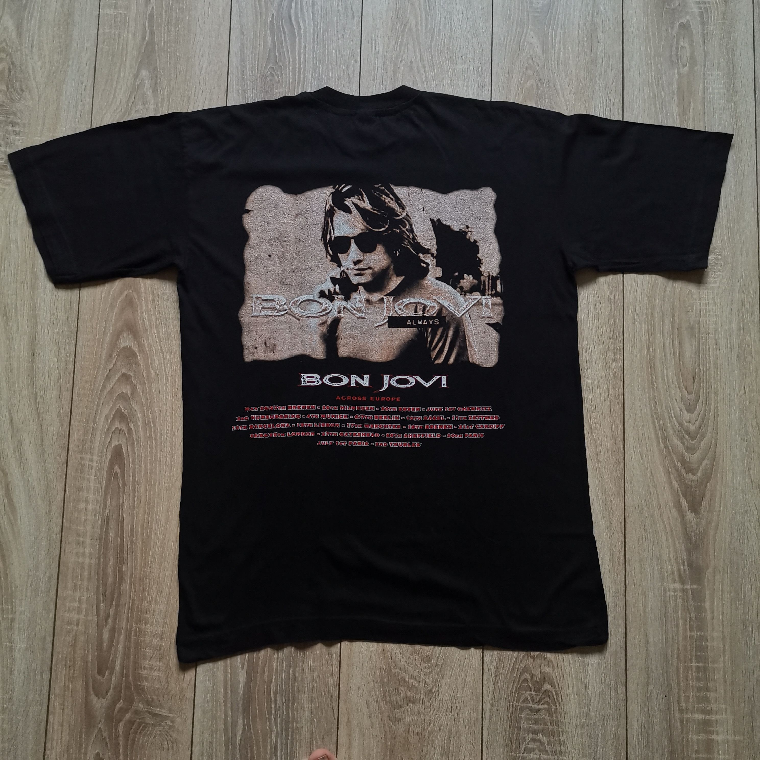 Band Tees Bon Jovi 1995 across Europe tour tee Size US XL / EU 56 / 4 - 2 Thumbnail