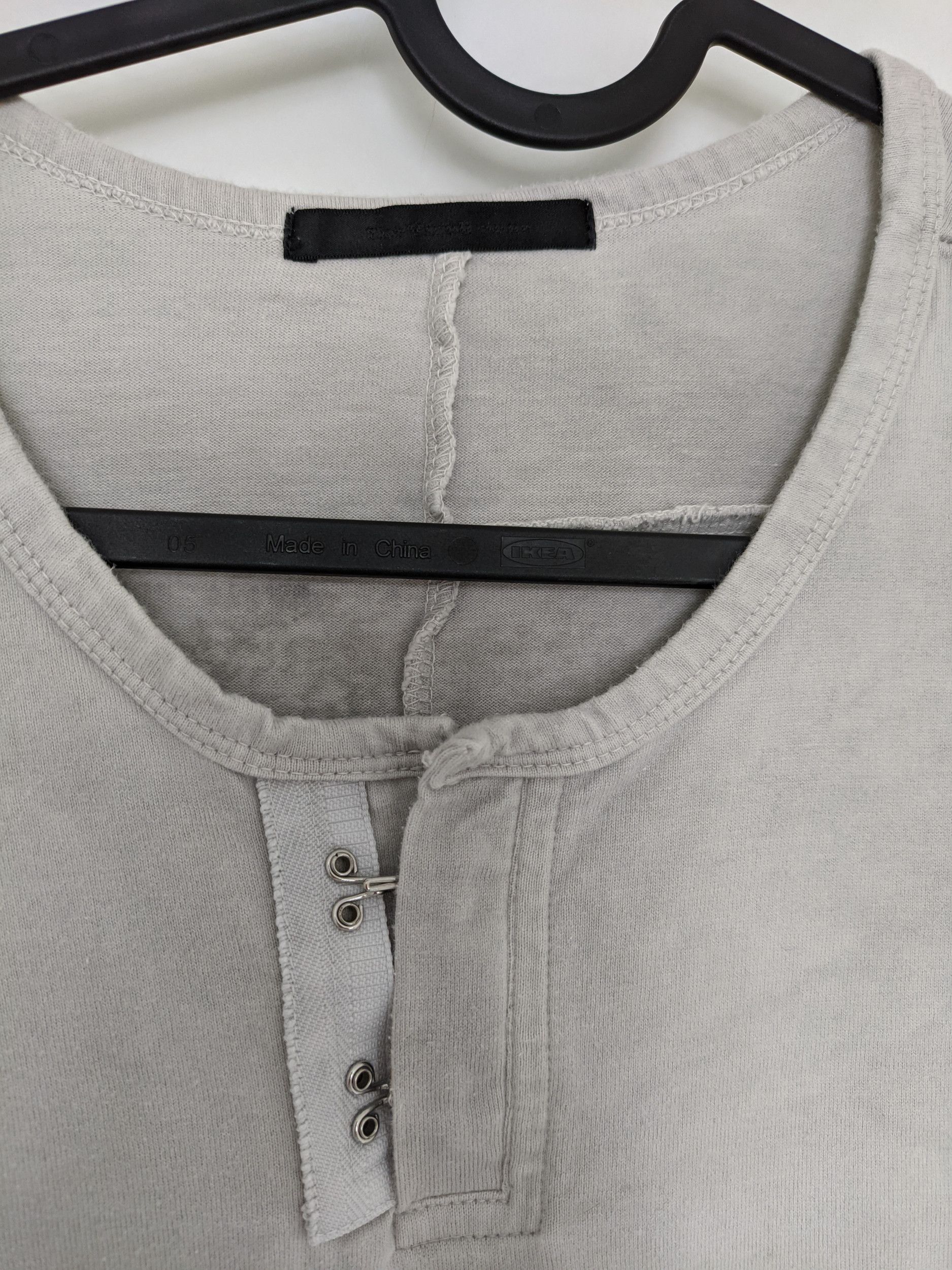 The Viridi-anne FW17 Long Multi-Pocket Henley (VI-2799-01, sz 3 fits 38) Size US M / EU 48-50 / 2 - 4 Thumbnail