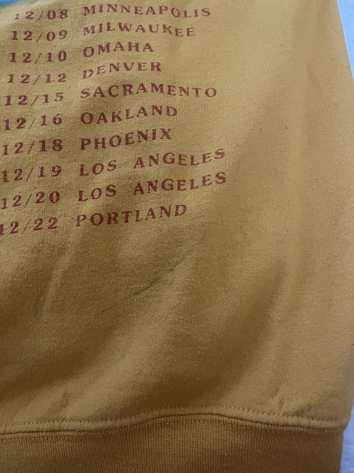 Travis Scott 2018 AstroWorld Travis Scott yellow hoodie Size US L / EU 52-54 / 3 - 7 Thumbnail