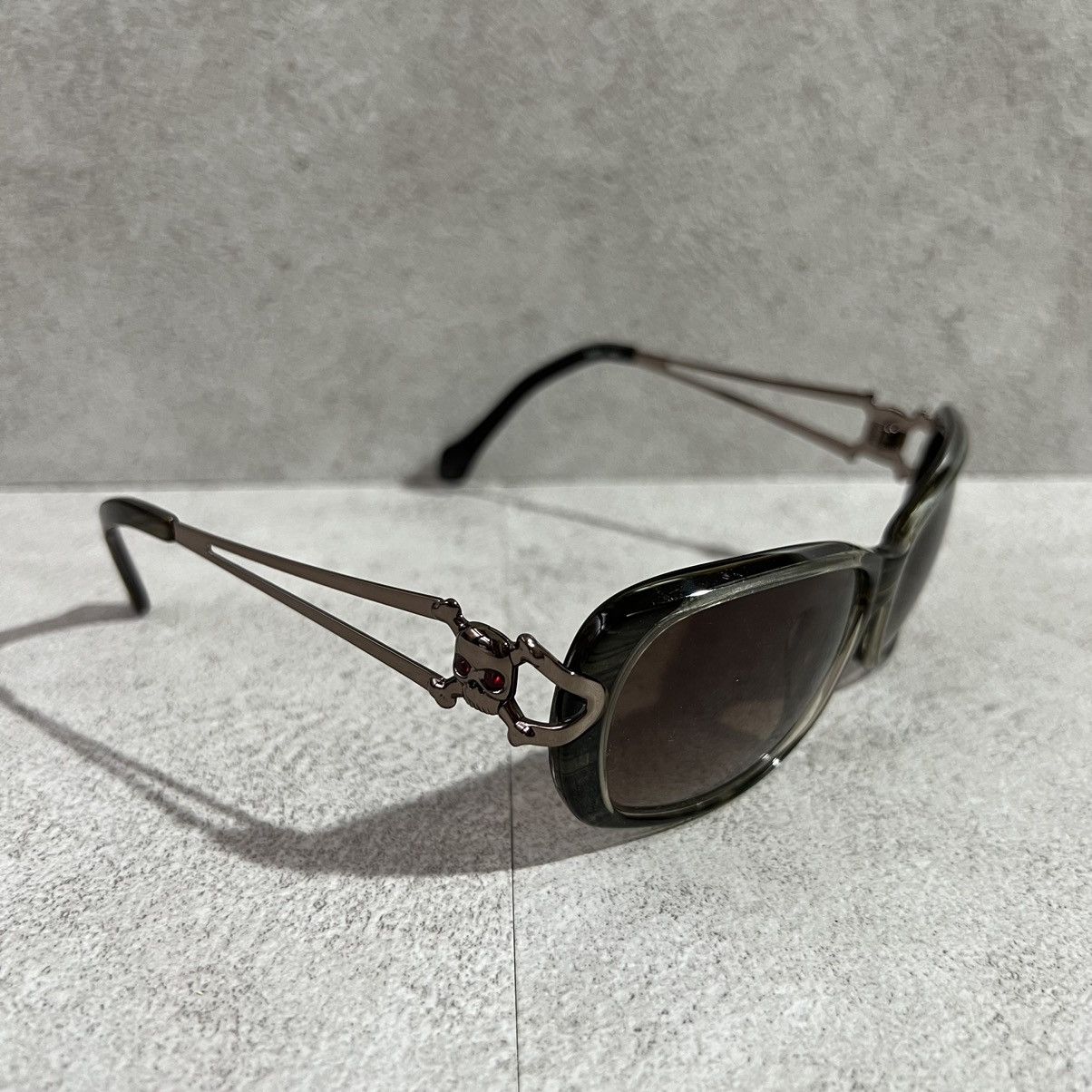 Vivienne westwood Skull Ruby Stone Eyes VW-7738 Sunglasses