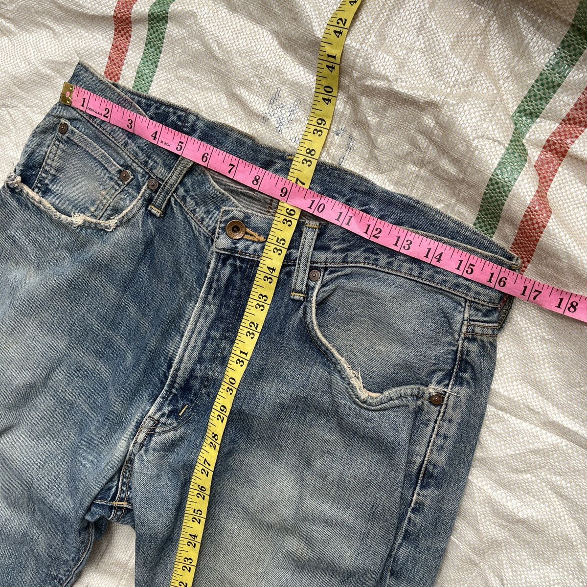 Edwin Distressed Vintage Edwin 505 Denim Redline Selvedge Jeans Size US 32 / EU 48 - 4 Thumbnail