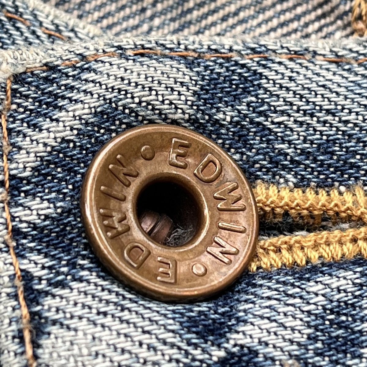 Edwin Distressed Vintage Edwin 505 Denim Redline Selvedge Jeans Size US 32 / EU 48 - 7 Thumbnail