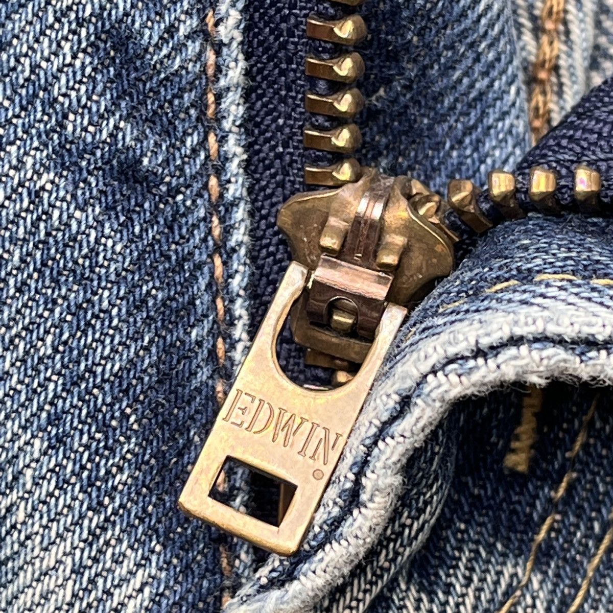 Edwin Distressed Vintage Edwin 505 Denim Redline Selvedge Jeans Size US 32 / EU 48 - 9 Thumbnail