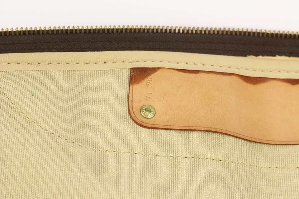 Louis Vuitton Suitcase Luggage with Bandouliere Strap 9lv110