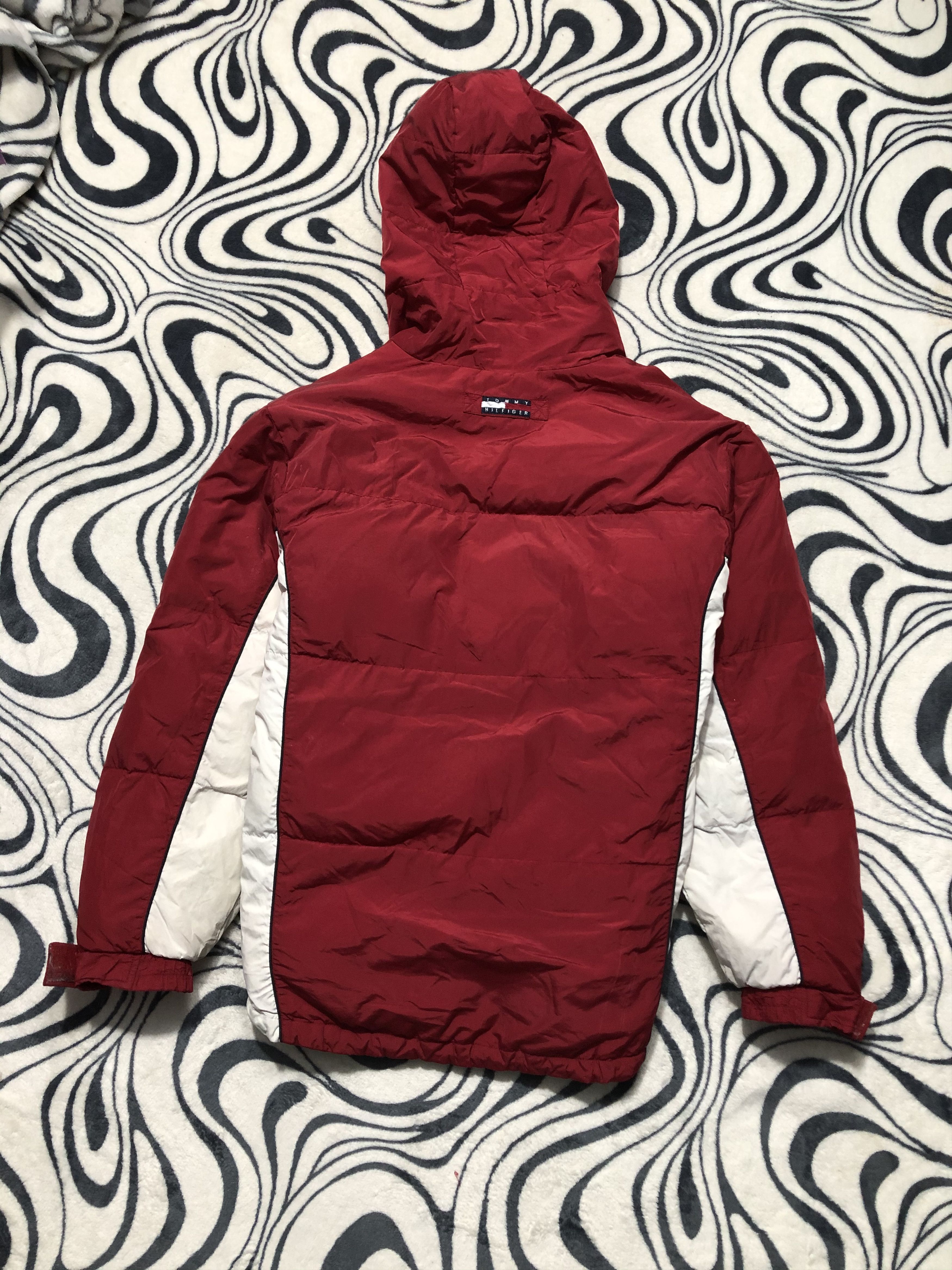 Tommy Hilfiger Tommy Hilfiger Vintage Nylon Puffer Down Jacket Size US XL / EU 56 / 4 - 7 Thumbnail