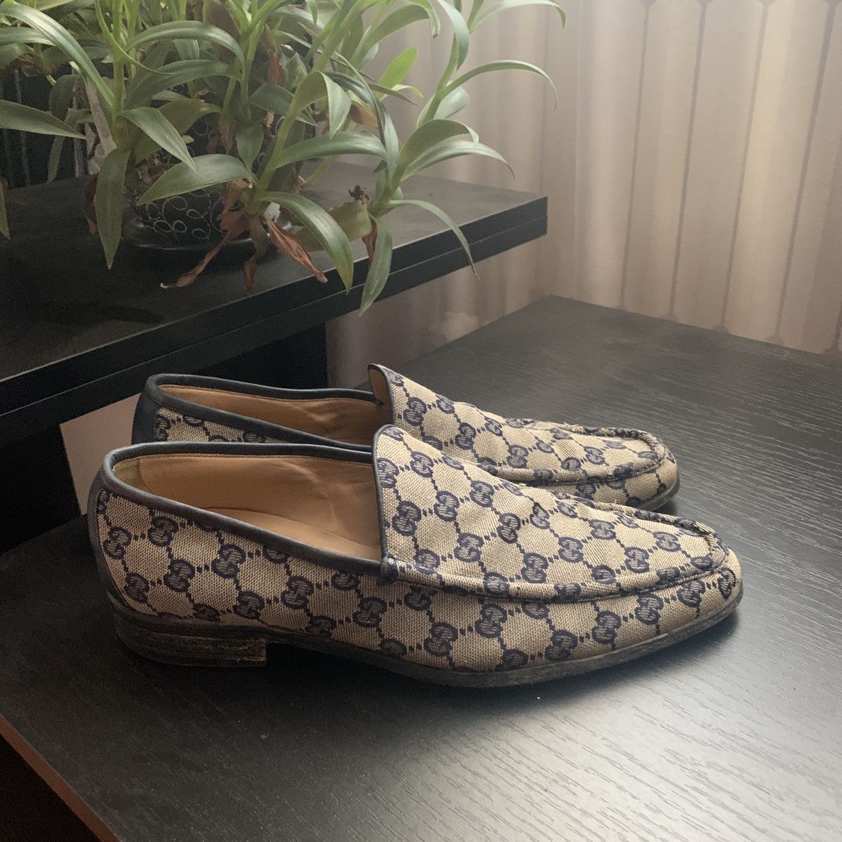 Gucci Vintage loafer GG beige brown monogram canvas Size US 9 / EU 42 - 7 Thumbnail