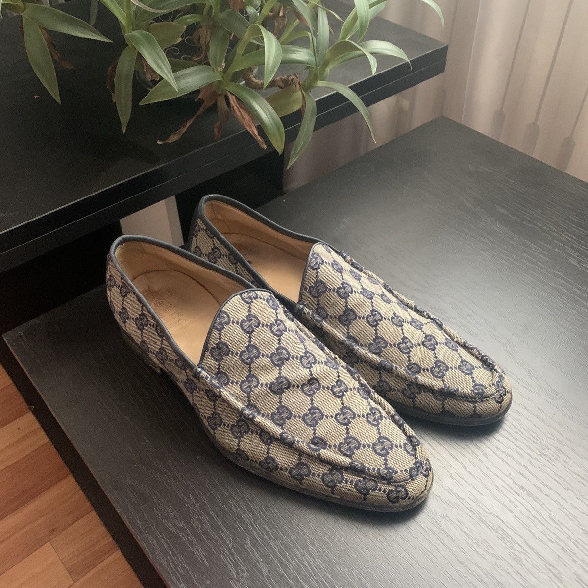 Gucci Vintage loafer GG beige brown monogram canvas Size US 9 / EU 42 - 8 Thumbnail