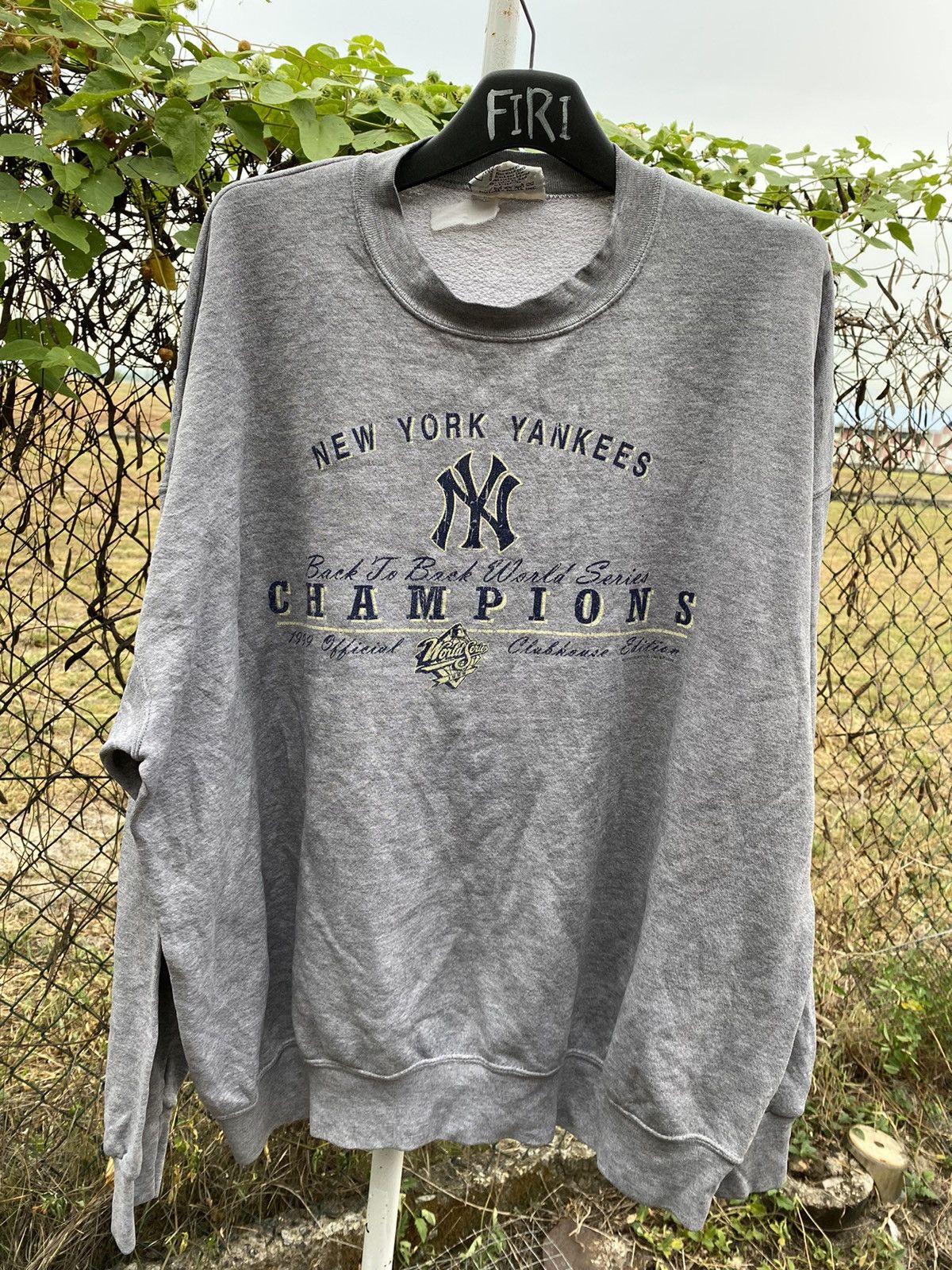 MLB × Vintage New York Yankees 1999 Official Clubhouse Edition Size US XXL / EU 58 / 5 - 1 Thumbnail