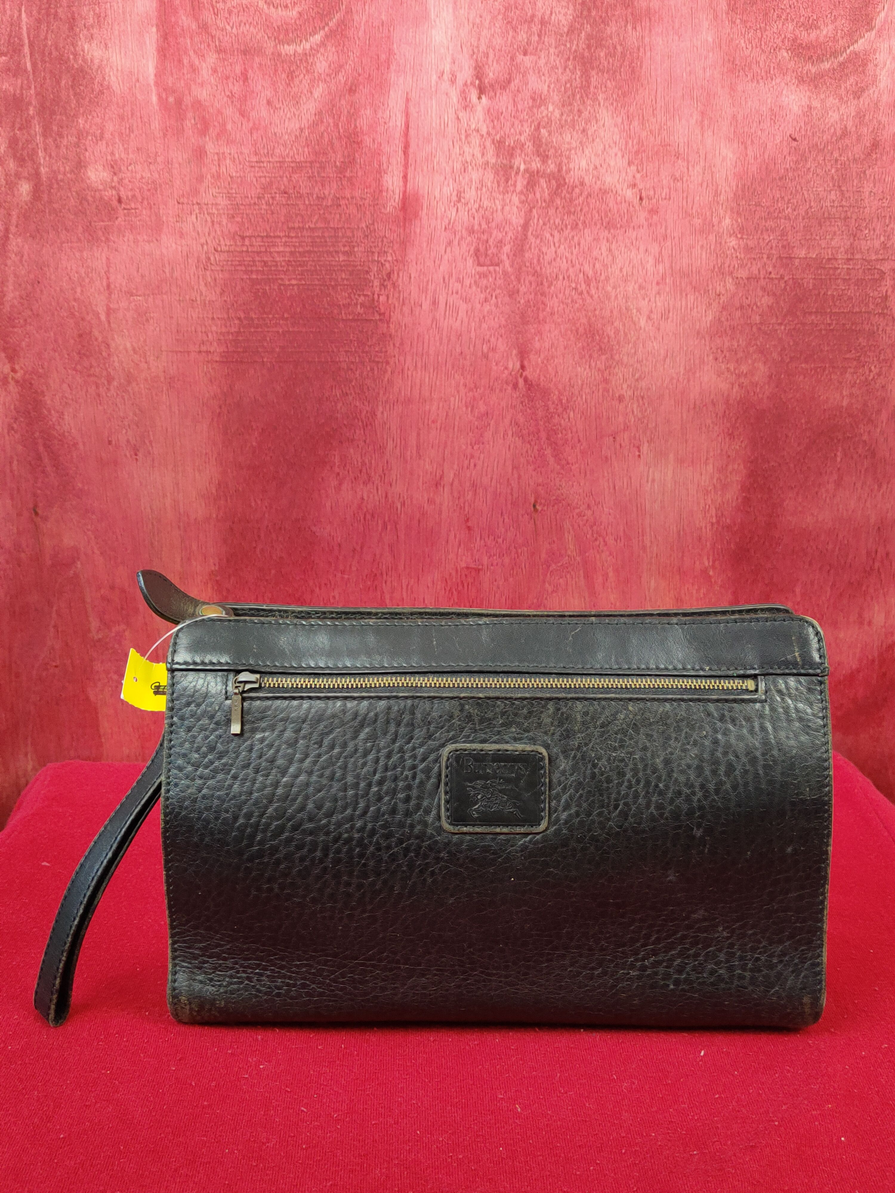 Burberry Burberrys Black Clutches bag #SB036 Size ONE SIZE - 1 Thumbnail