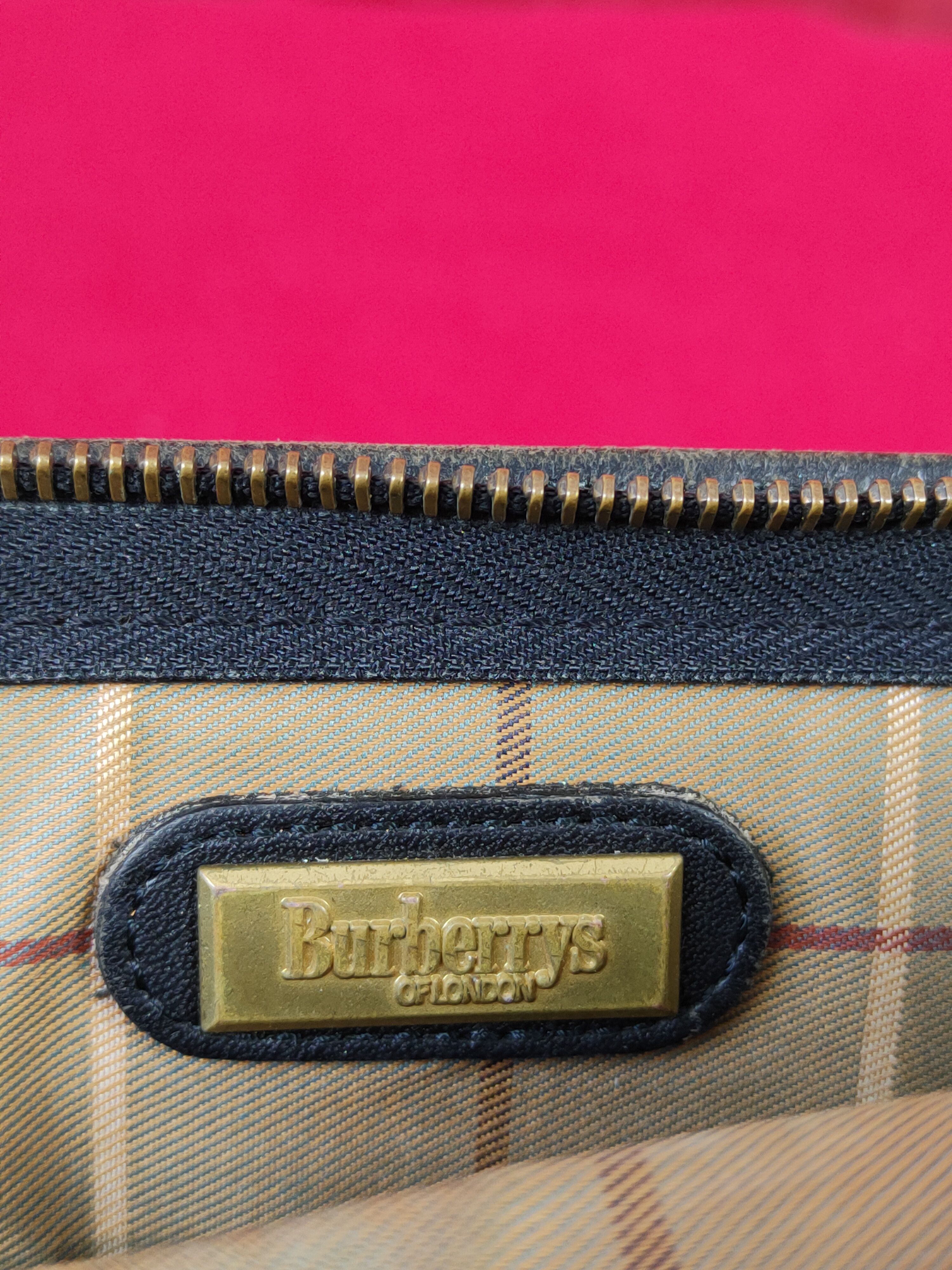 Burberry Burberrys Black Clutches bag #SB036 Size ONE SIZE - 14 Thumbnail