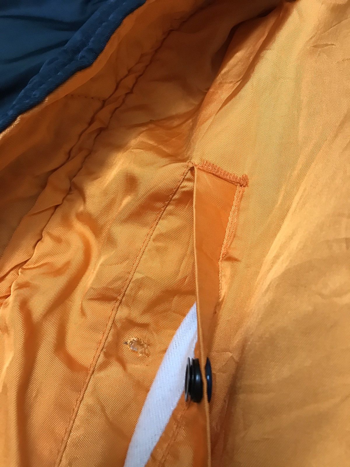 Avirex 🔥QUICK SALE🔥Vtg USAF Avirex Bombers MA-1 Flight Jacket Size US M / EU 48-50 / 2 - 13 Thumbnail