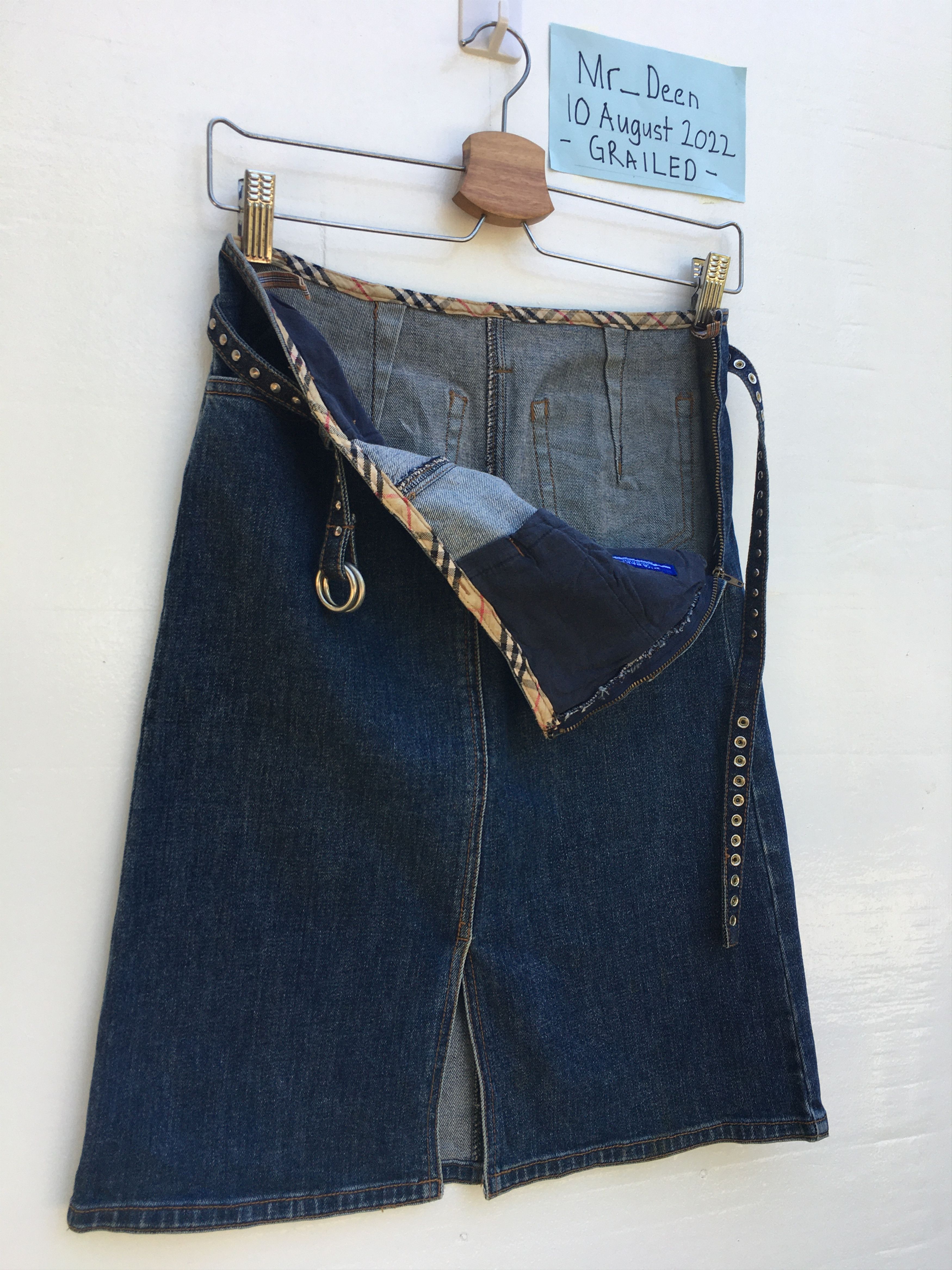 Burberry Vintage Burberry Jeans Skirt Size 28" / US 6 / IT 42 - 6 Thumbnail